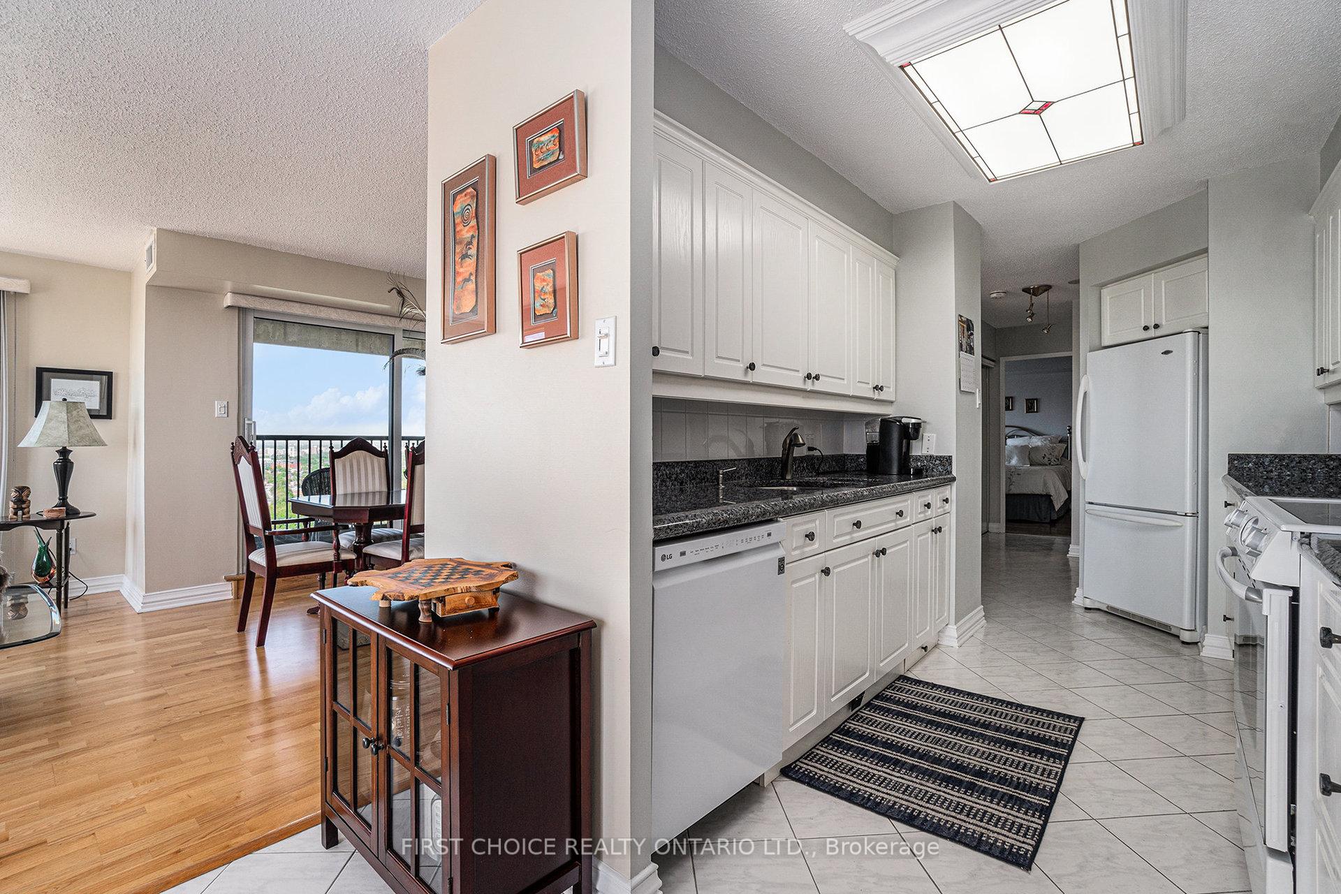 Photo 25 of Unit 2405, 545 St Laurent Boulevard, Ottawa, Viscount Alexander Park — HOMEH