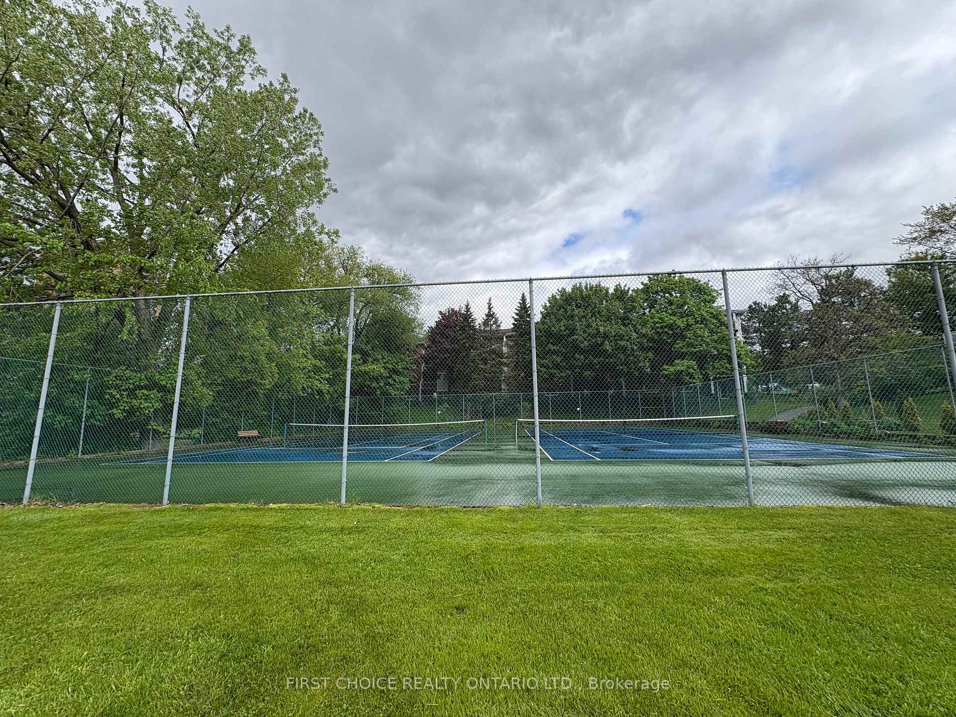 Photo 32 of Unit 2405, 545 St Laurent Boulevard, Ottawa, Viscount Alexander Park — HOMEH