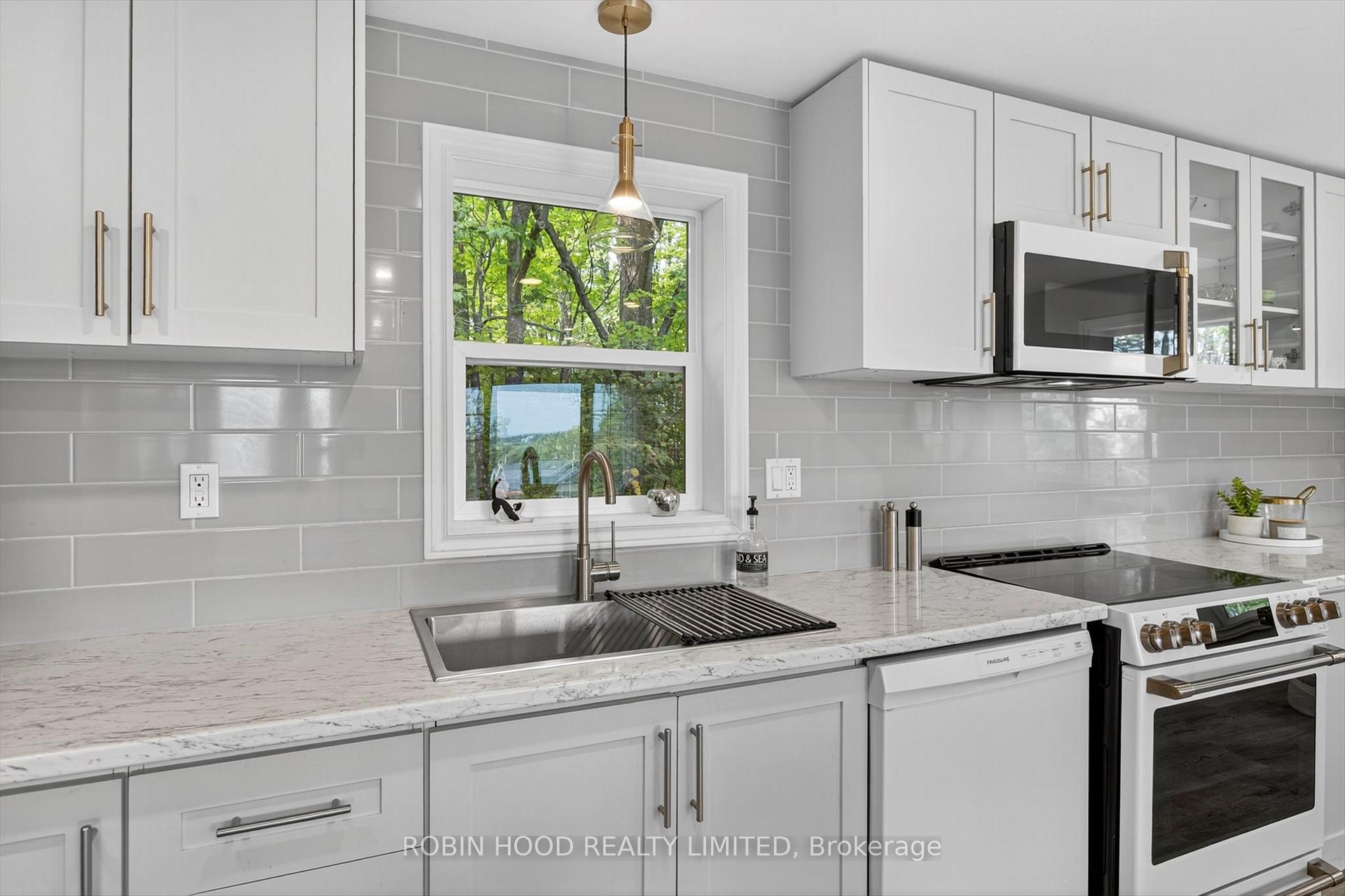 Photo 14 of 1348 County Road 4, Douro-Dummer — HOMEH