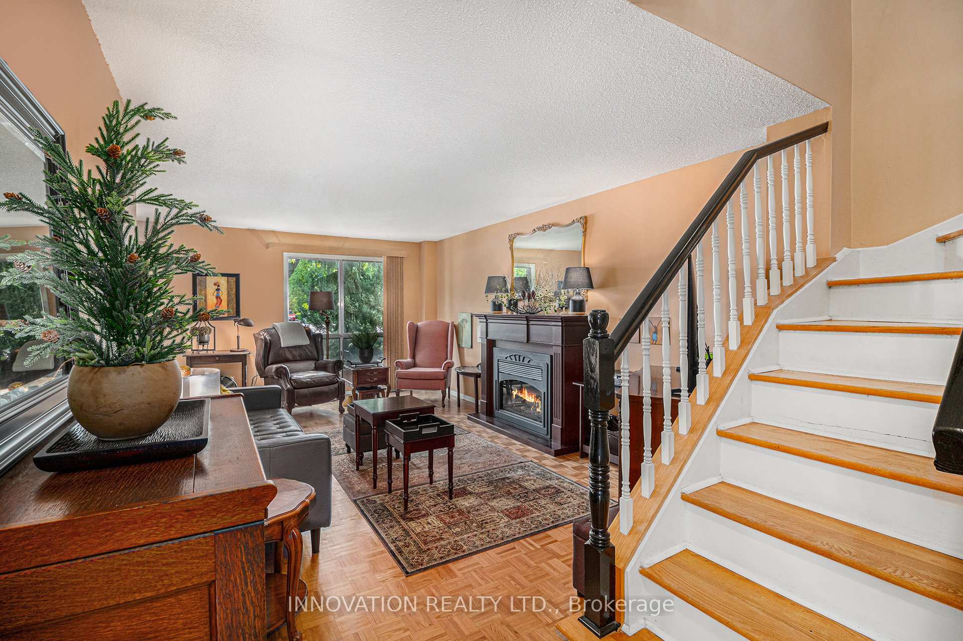 Photo 3 of Unit 75, 45 River Garden Private, Ottawa, Mooneys Bay/Riverside Park — HOMEH