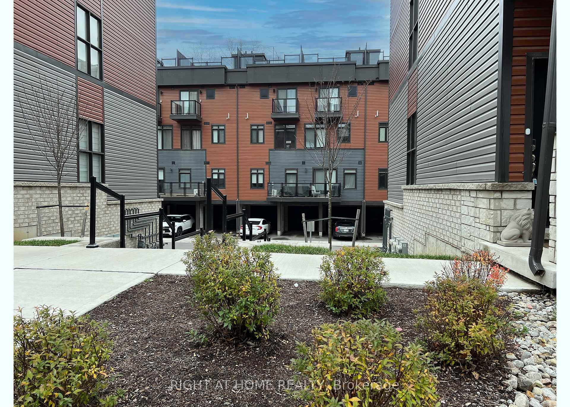 Photo 3 of Unit 15, 2 Willow Street, Brant, Paris — HOMEH