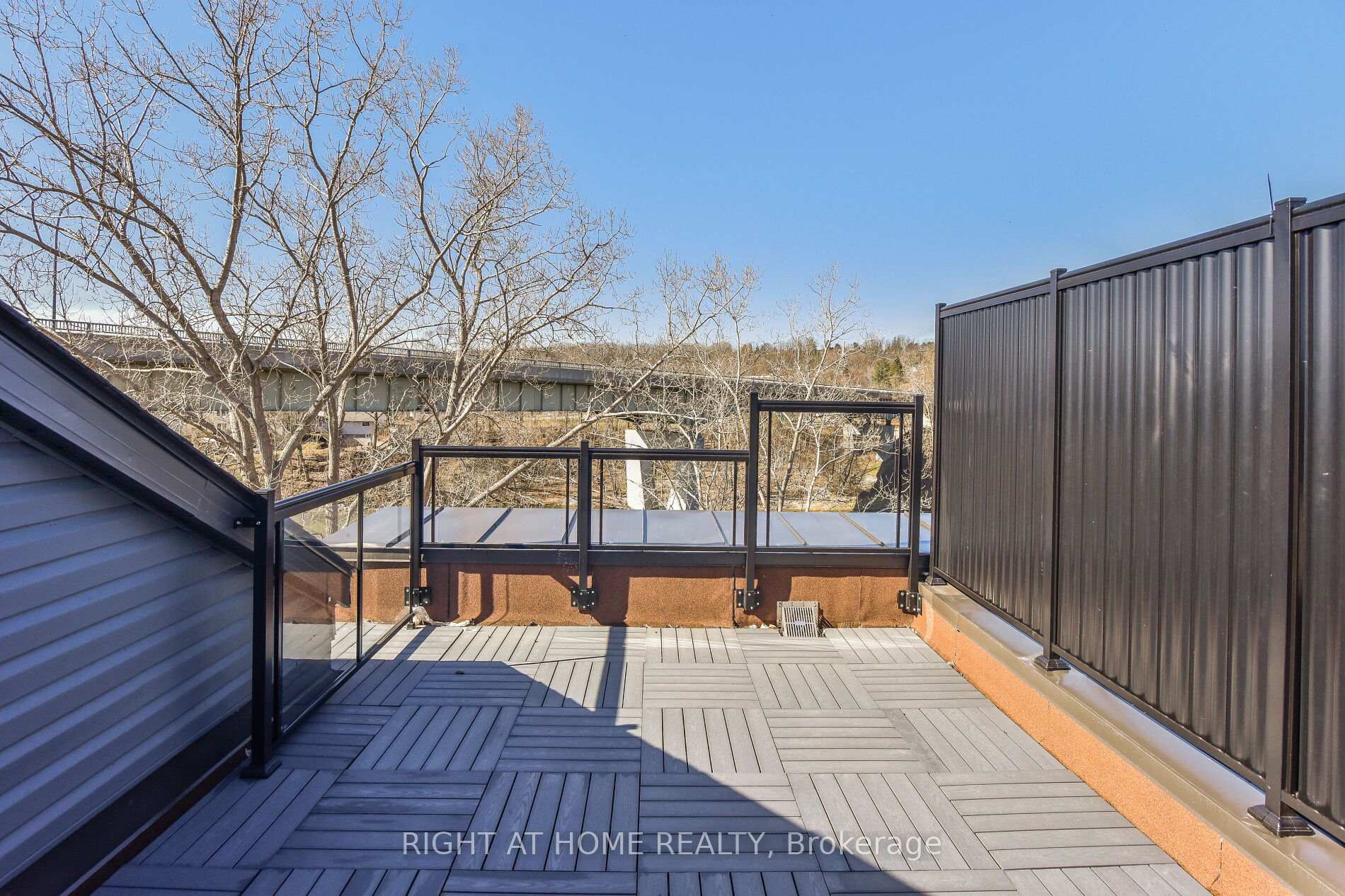 Photo 34 of Unit 15, 2 Willow Street, Brant, Paris — HOMEH
