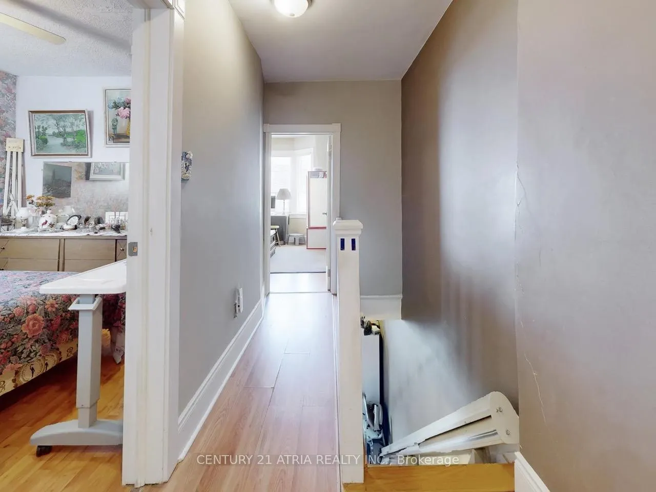 Photo 14 of 40 Sibley Avenue, Toronto, East End-Danforth — HOMEH