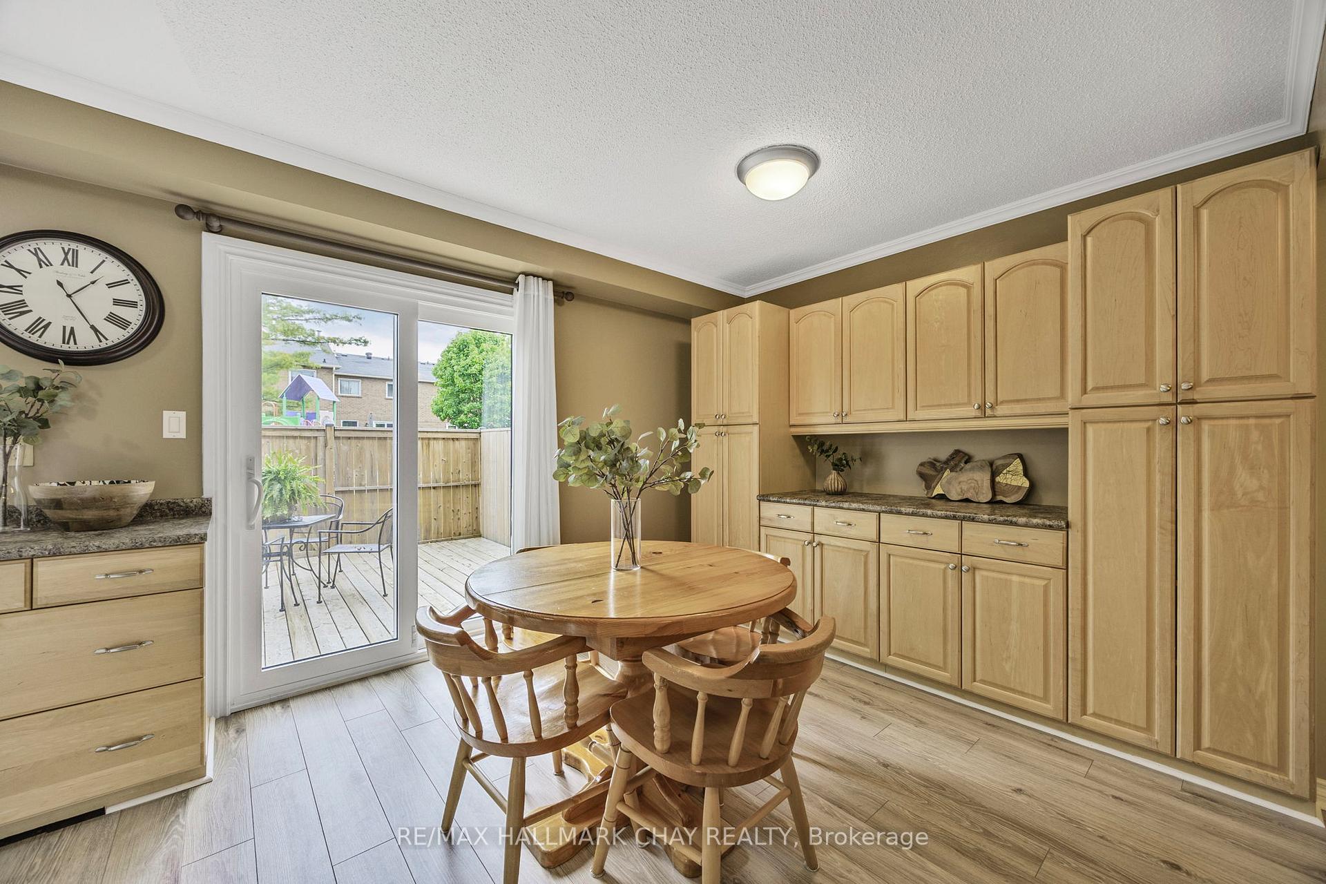 Photo 31 of Unit 49, 165 Kozlov Street, Barrie, West Bayfield — HOMEH