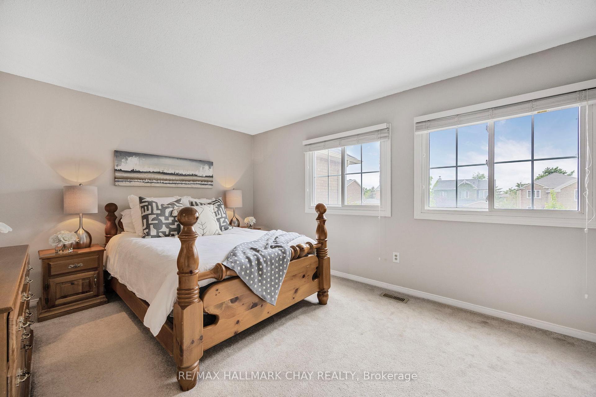 Photo 37 of Unit 49, 165 Kozlov Street, Barrie, West Bayfield — HOMEH