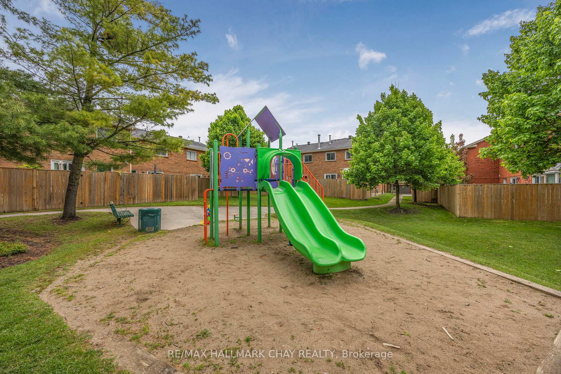 Photo 48 of Unit 49, 165 Kozlov Street, Barrie, West Bayfield — HOMEH