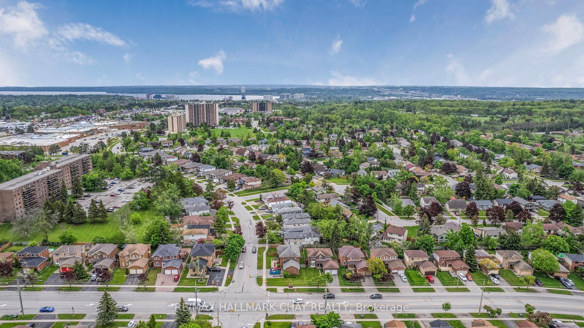 Photo 52 of Unit 49, 165 Kozlov Street, Barrie, West Bayfield — HOMEH
