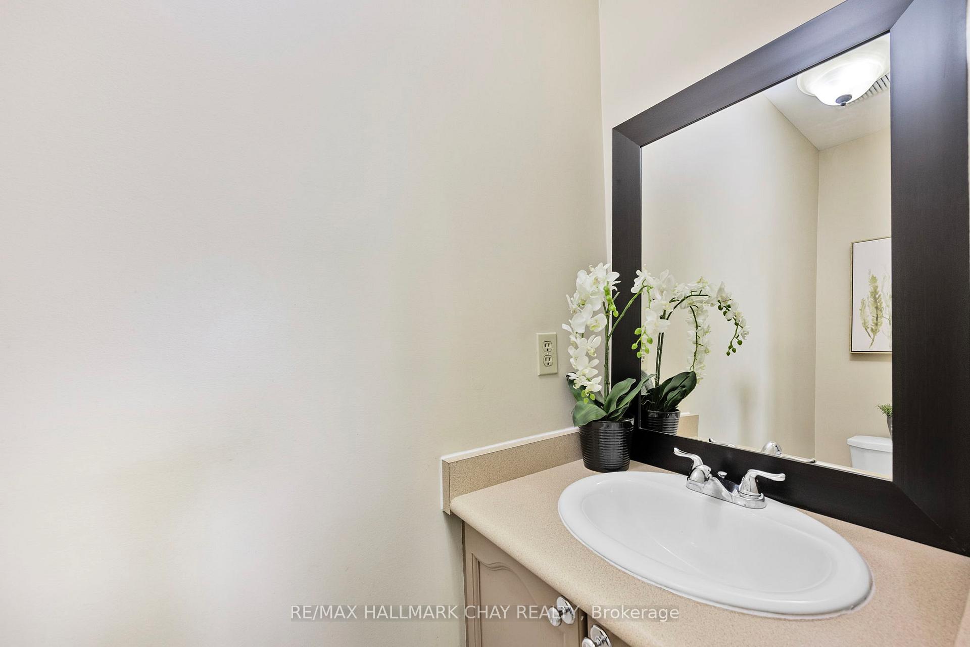 Photo 16 of Unit 49, 165 Kozlov Street, Barrie, West Bayfield — HOMEH