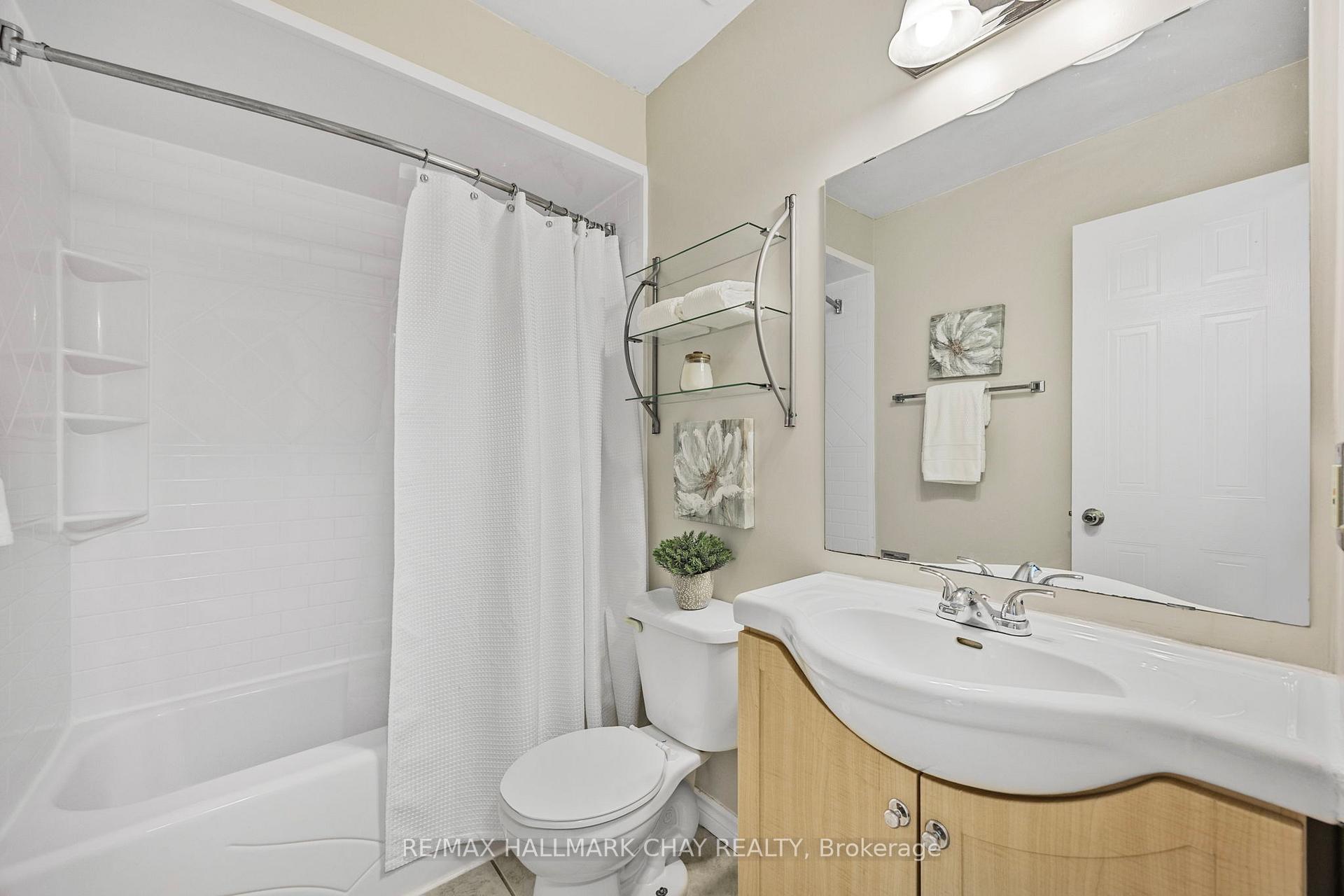 Photo 53 of Unit 49, 165 Kozlov Street, Barrie, West Bayfield — HOMEH