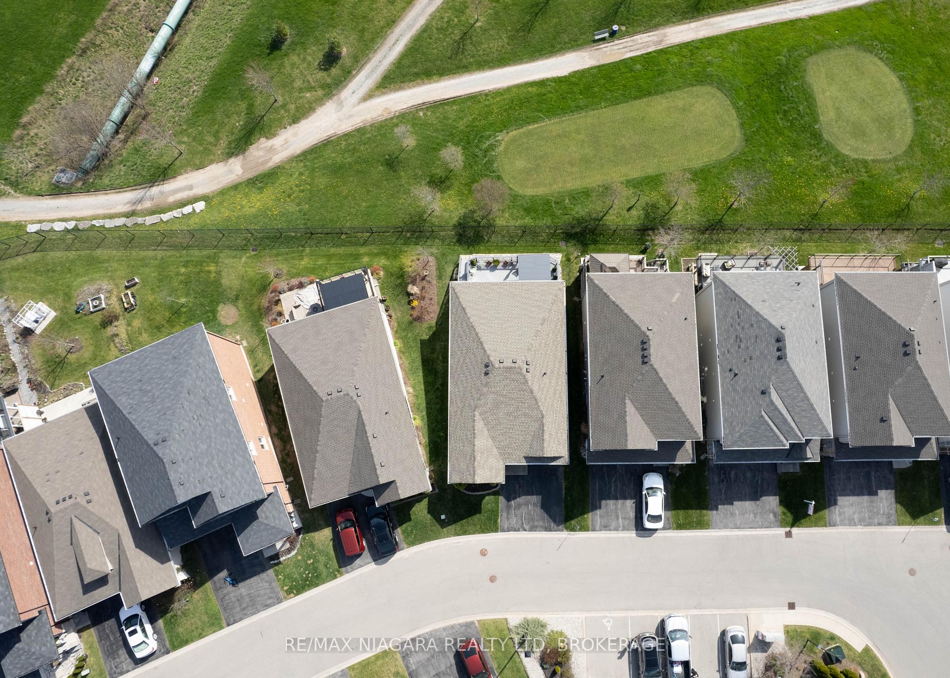Photo 2 of Unit 14, 77 Avery Crescent, St. Catharines, Oakdale — HOMEH