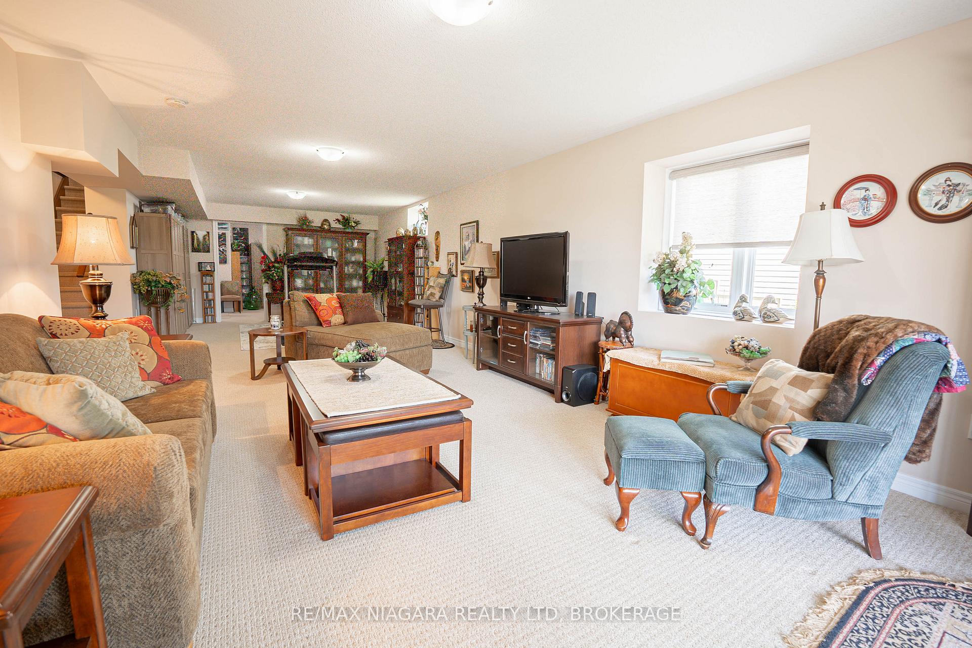 Photo 27 of Unit 14, 77 Avery Crescent, St. Catharines, Oakdale — HOMEH
