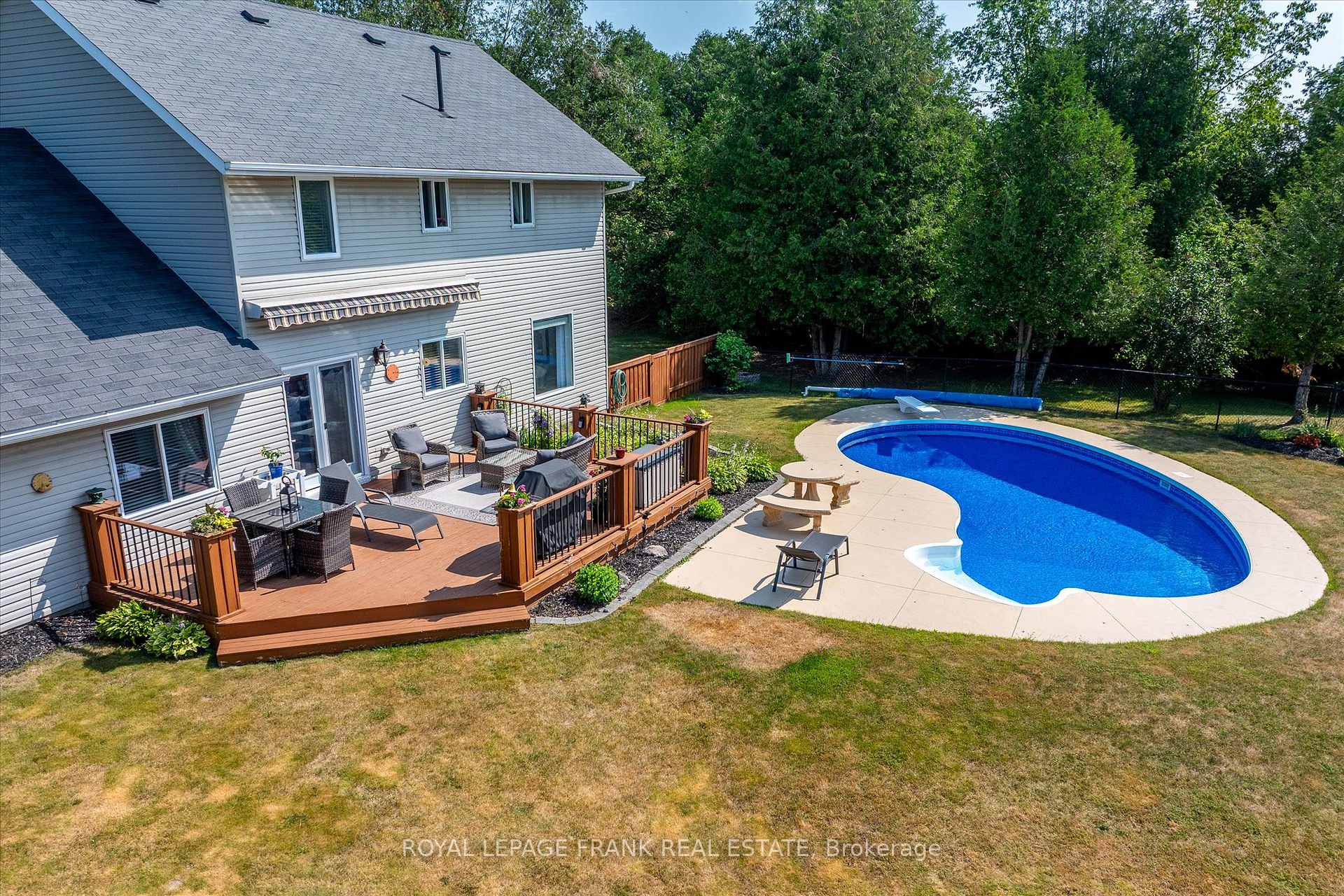 Photo 16 of 229 Lonsberry Lane, Douro-Dummer — HOMEH