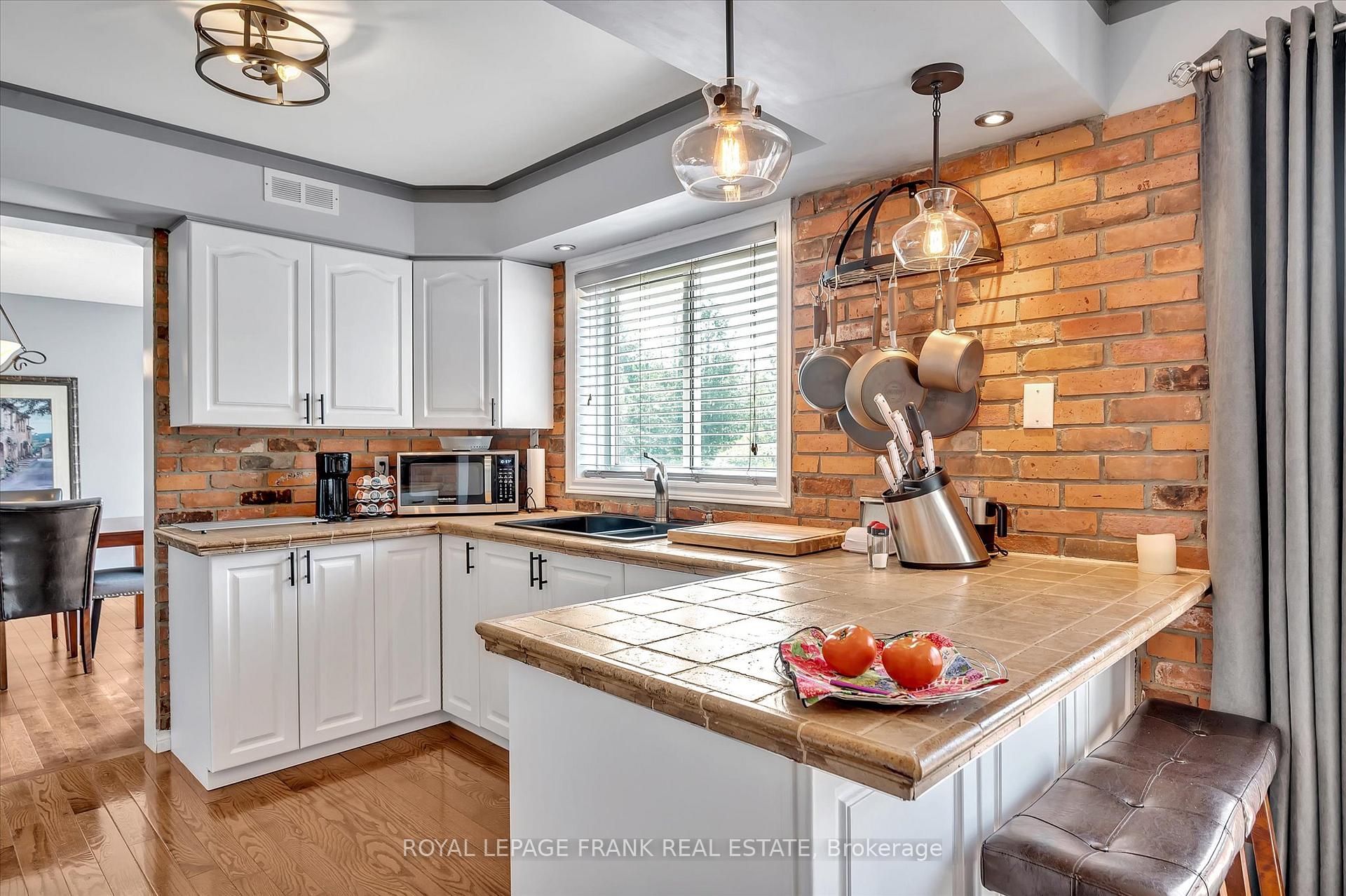 Photo 24 of 229 Lonsberry Lane, Douro-Dummer — HOMEH