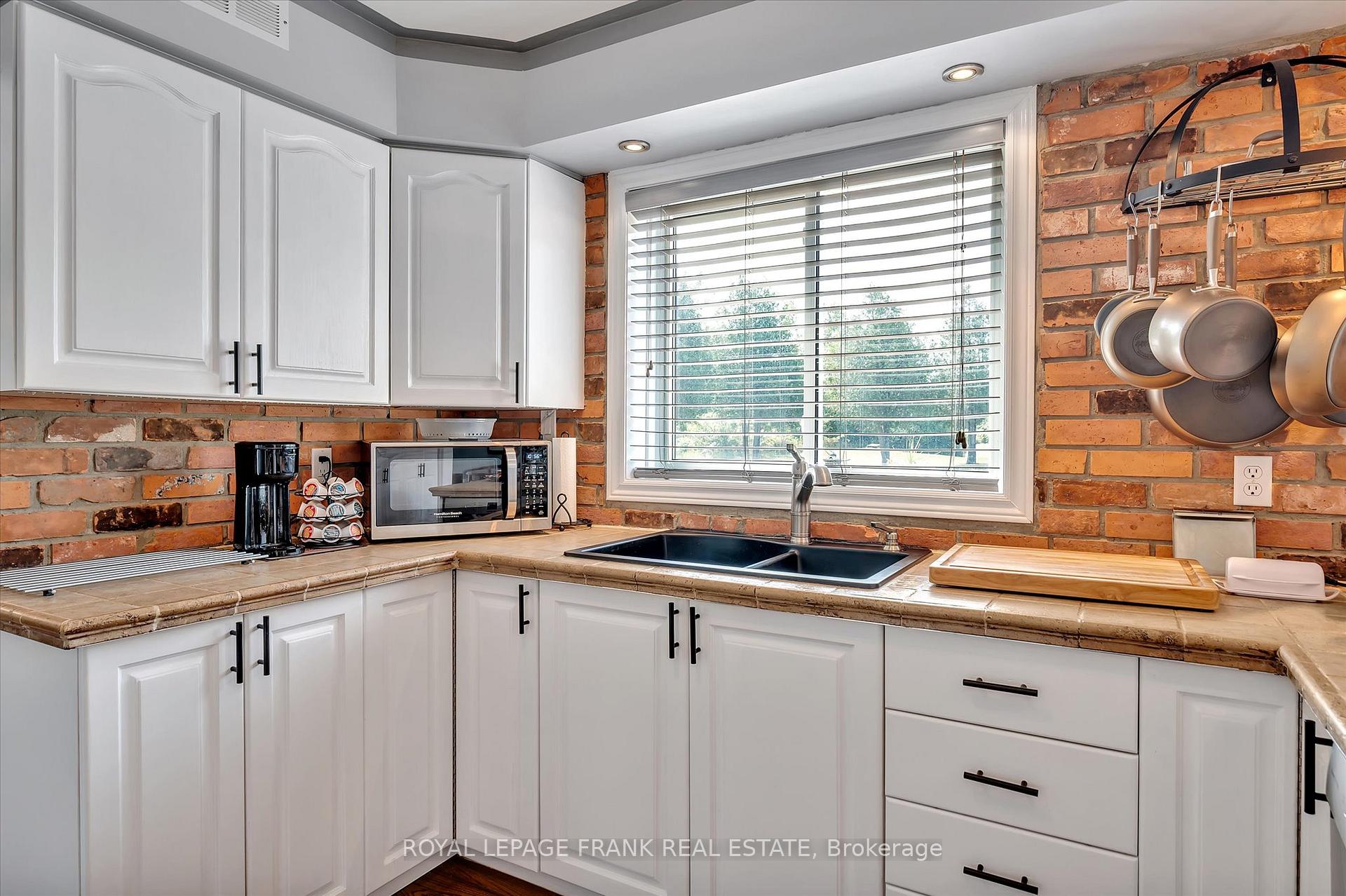 Photo 25 of 229 Lonsberry Lane, Douro-Dummer — HOMEH