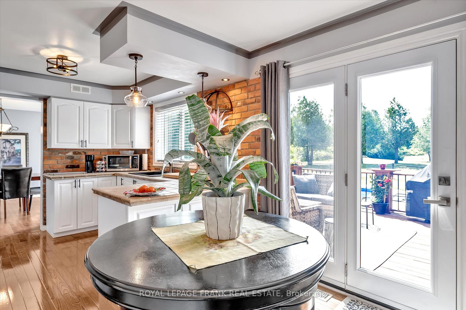 Photo 29 of 229 Lonsberry Lane, Douro-Dummer — HOMEH
