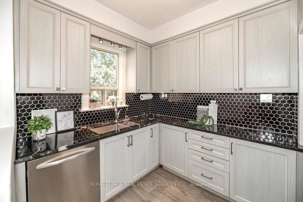 Photo 10 of 601 Beresford Avenue, Toronto, Runnymede-Bloor West Village — HOMEH