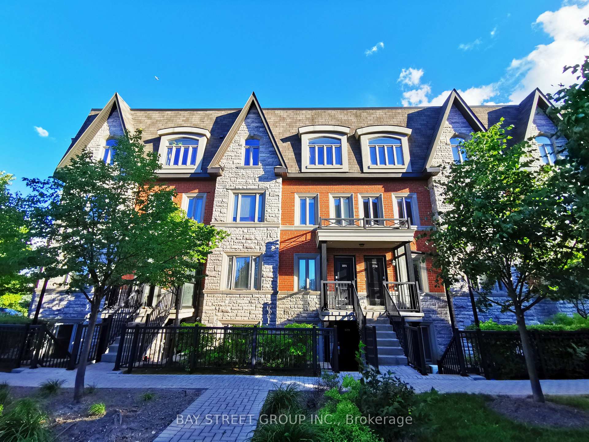 Photo 1 of Unit 271, 322 John Street, Markham, Aileen-Willowbrook — HOMEH