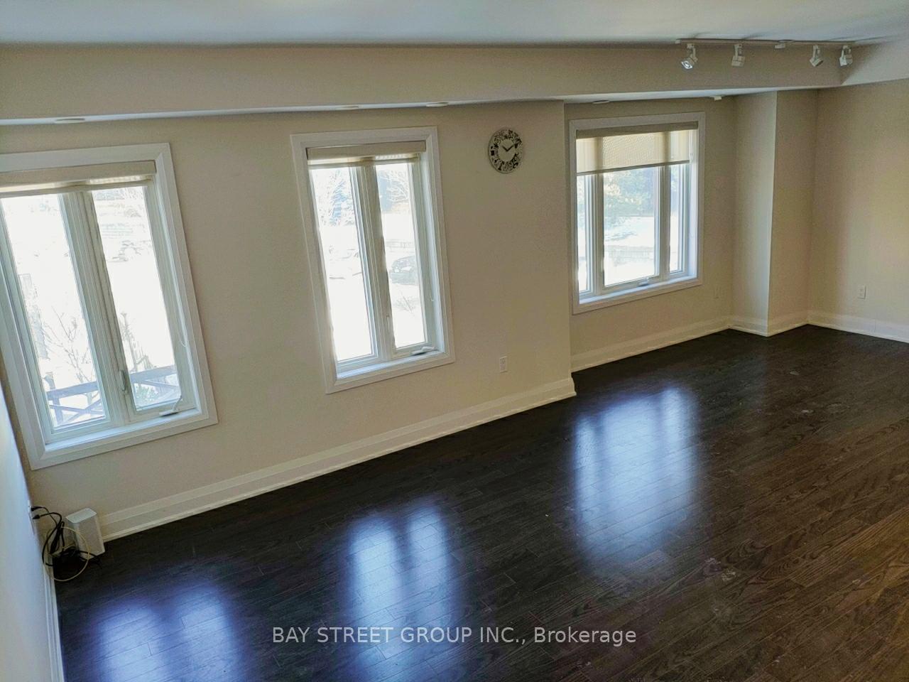 Photo 3 of Unit 271, 322 John Street, Markham, Aileen-Willowbrook — HOMEH