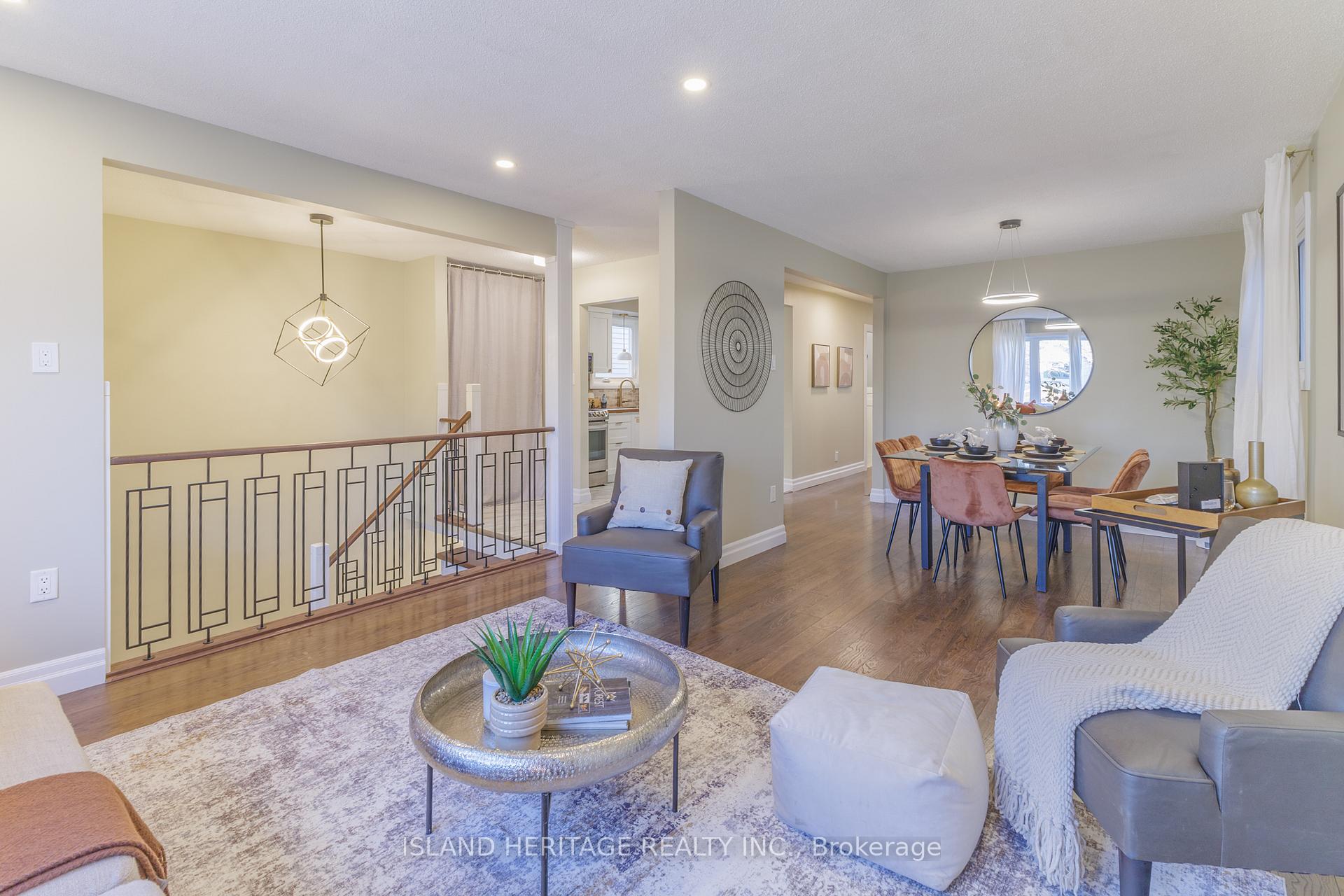 Photo 5 of 114 Turnberry Crescent, Clarington, Courtice — HOMEH
