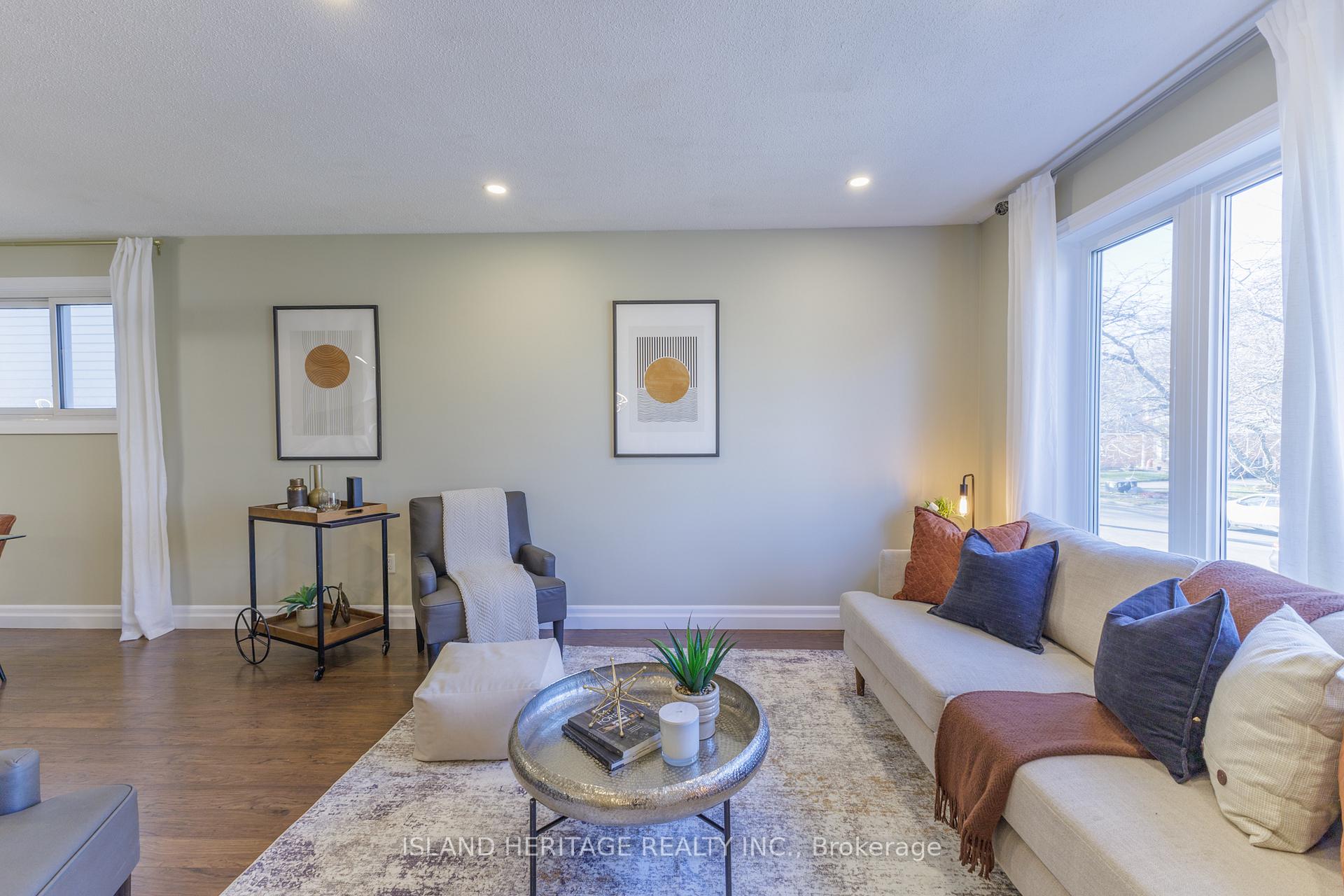 Photo 9 of 114 Turnberry Crescent, Clarington, Courtice — HOMEH