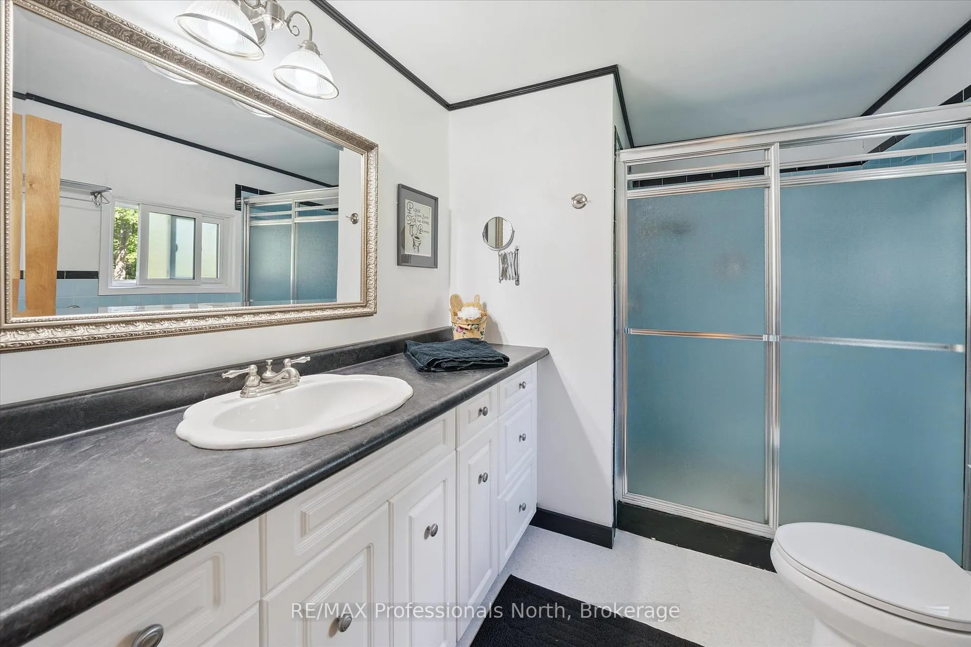 Photo 26 of 166 Lakeview Avenue, Kearney — HOMEH