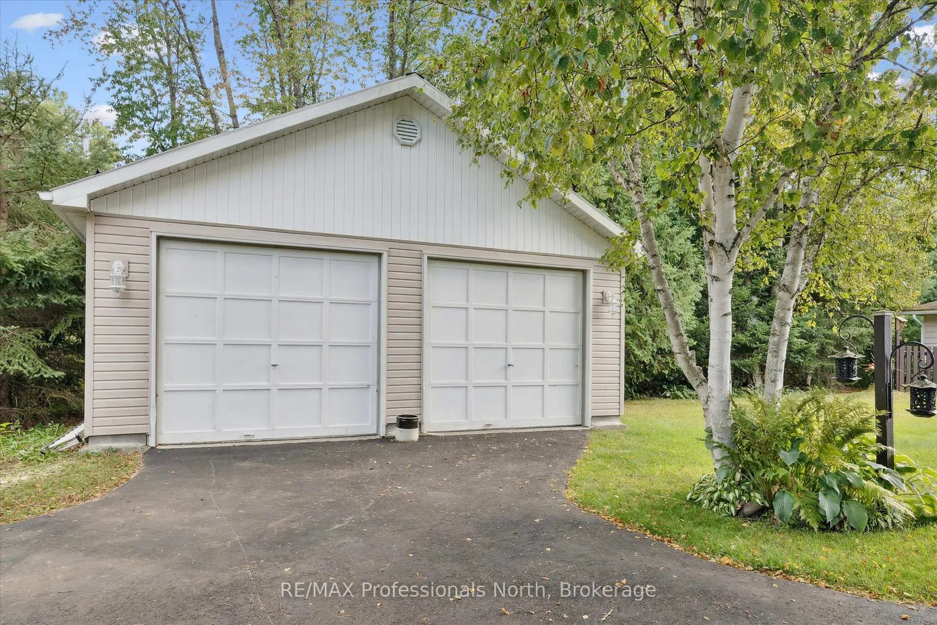 Photo 32 of 166 Lakeview Avenue, Kearney — HOMEH