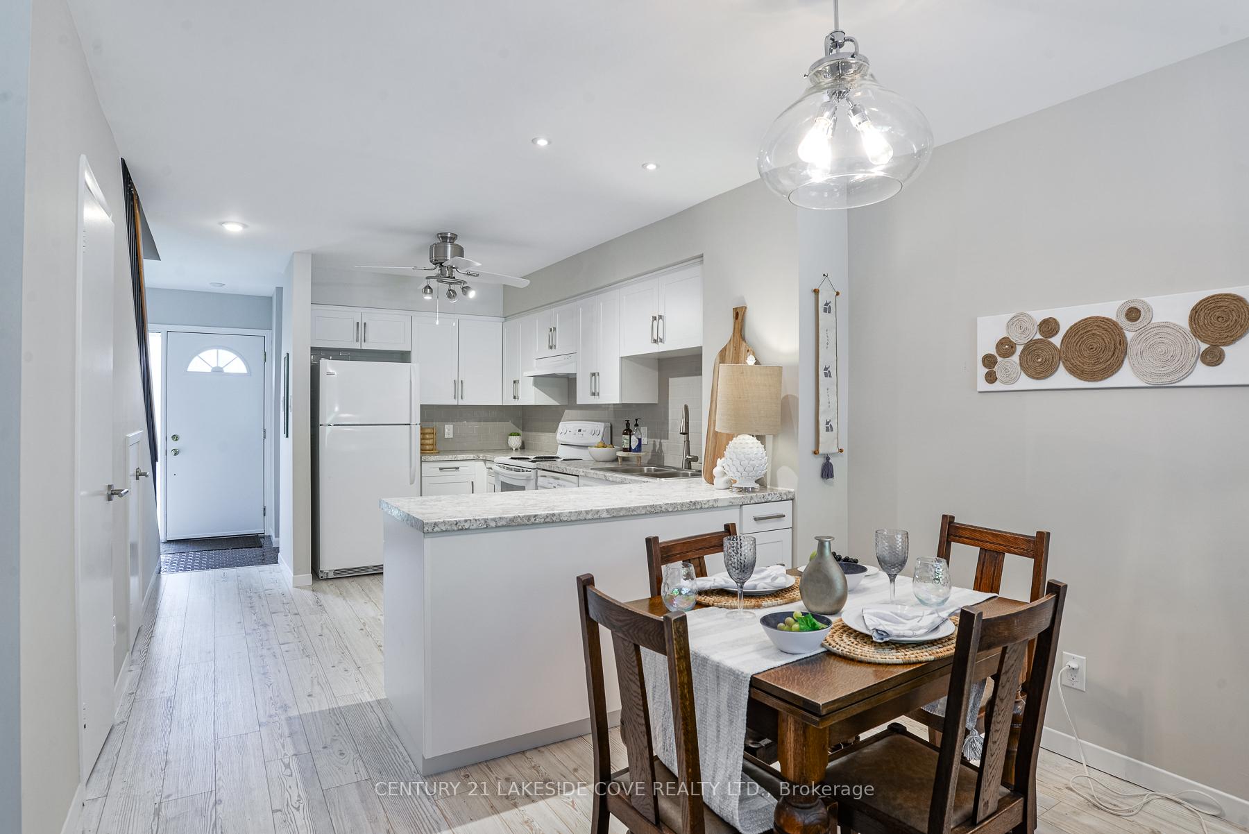 Photo 12 of Unit Unit 16, 2 Paradise Boulevard W, Ramara, Rural Ramara — HOMEH