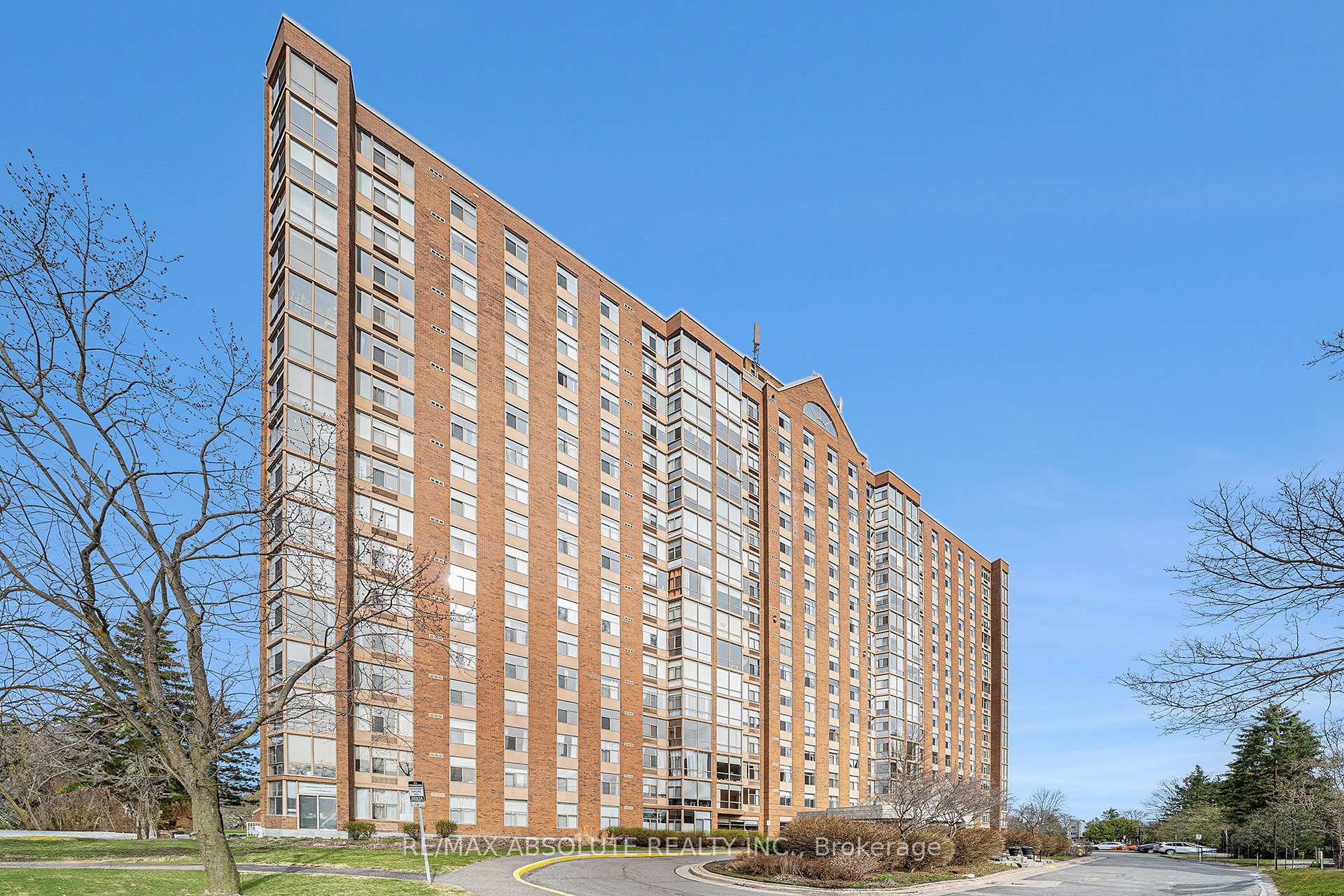 Photo 1 of Unit 203, 2759 Carousel Crescent, Ottawa, Emerald Woods/Sawmill Creek — HOMEH
