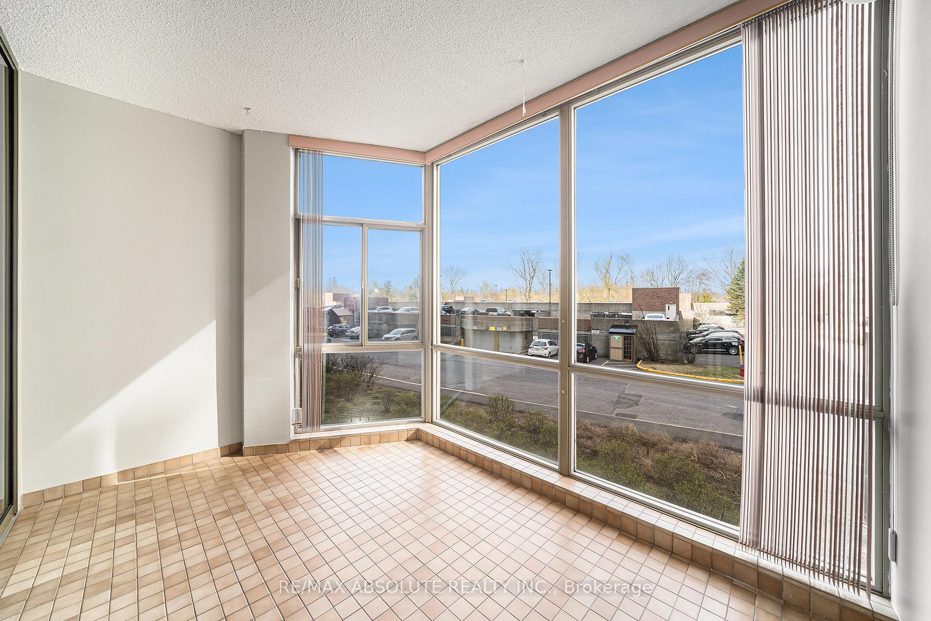 Photo 13 of Unit 203, 2759 Carousel Crescent, Ottawa, Emerald Woods/Sawmill Creek — HOMEH