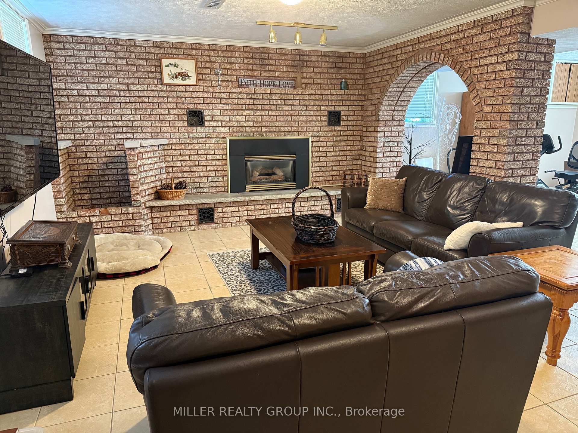 Photo 14 of 431 Arnold Drive, Temiskaming Shores, Haileybury — HOMEH