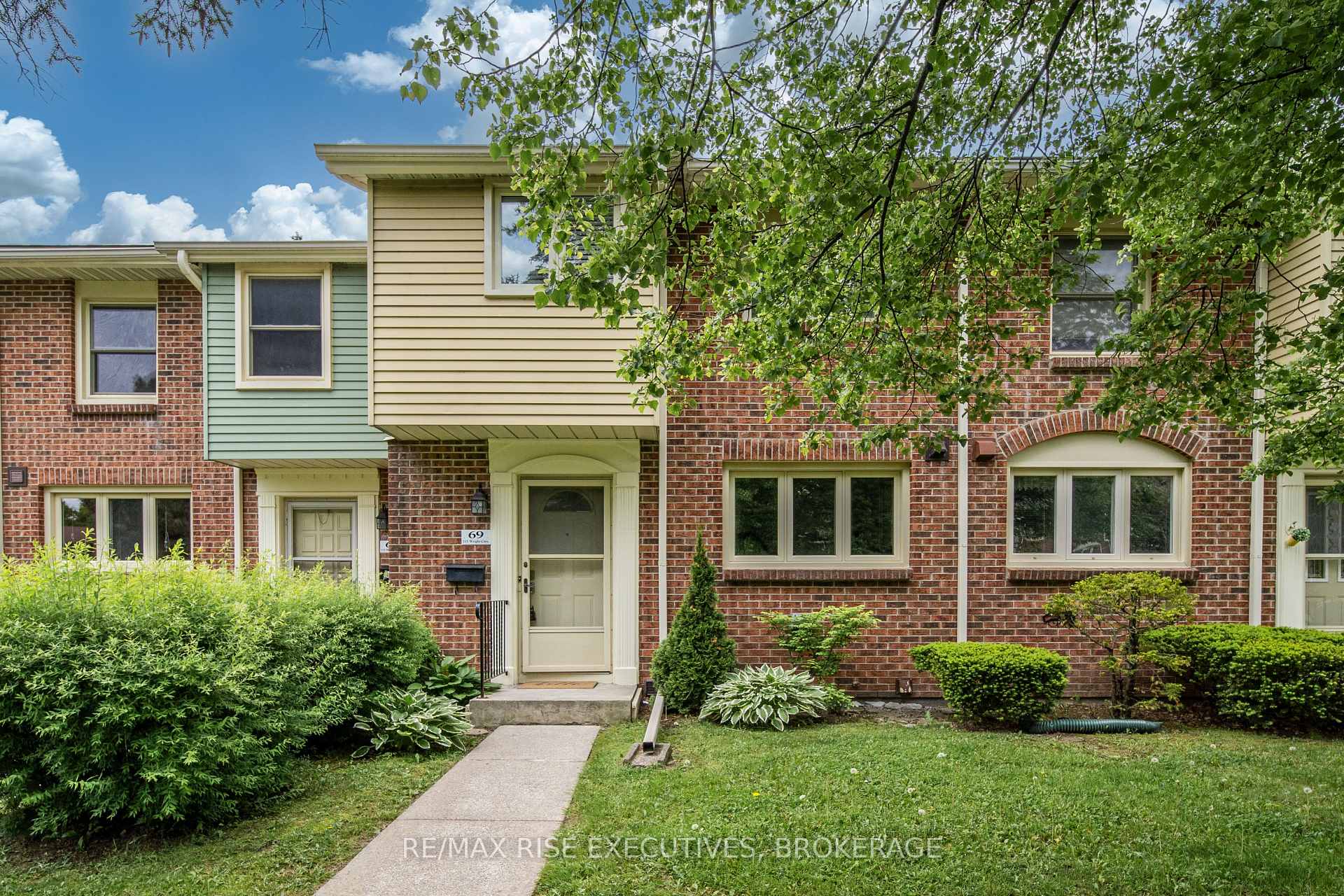 Photo 2 of Unit 69, 115 Wright Crescent, Kingston, Central City East — HOMEH