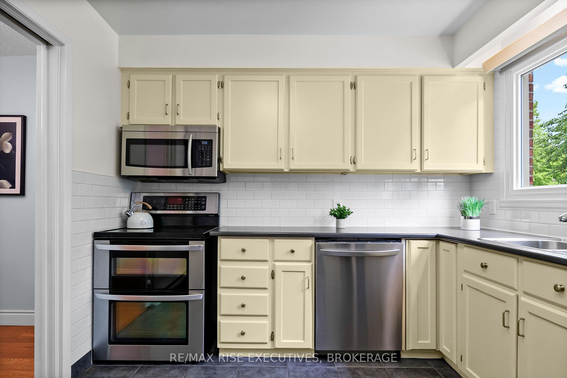 Photo 29 of Unit 69, 115 Wright Crescent, Kingston, Central City East — HOMEH