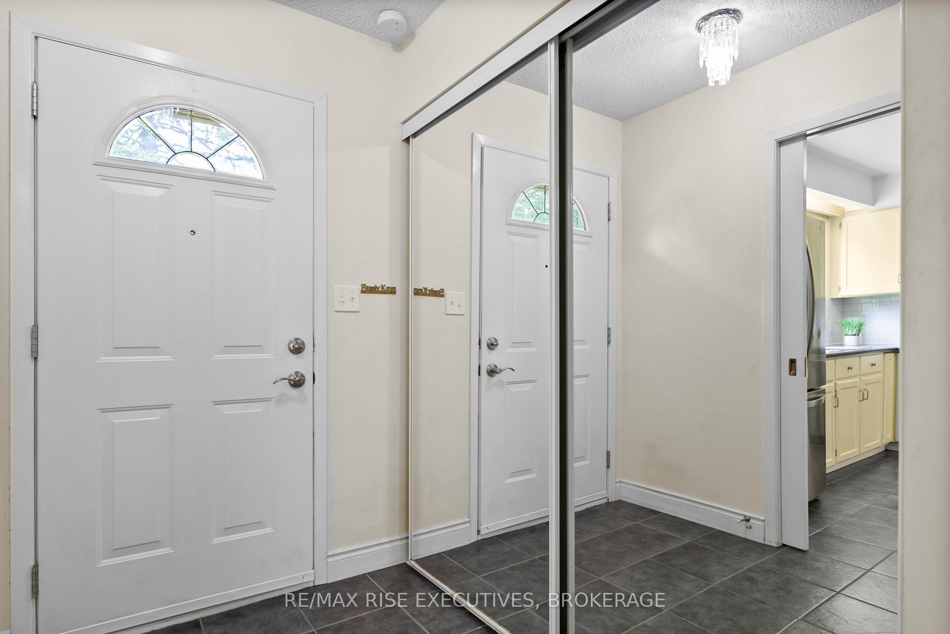 Photo 6 of Unit 69, 115 Wright Crescent, Kingston, Central City East — HOMEH
