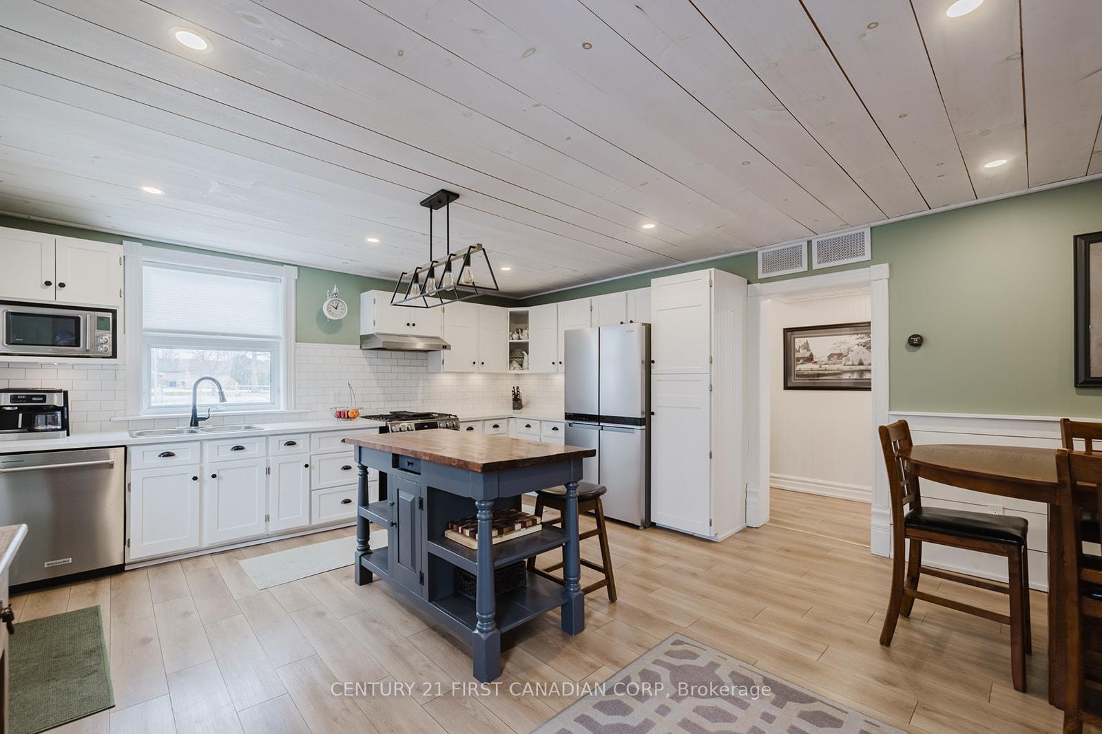 Photo 13 of 4 Albert Street, Chatham-Kent, Blenheim — HOMEH