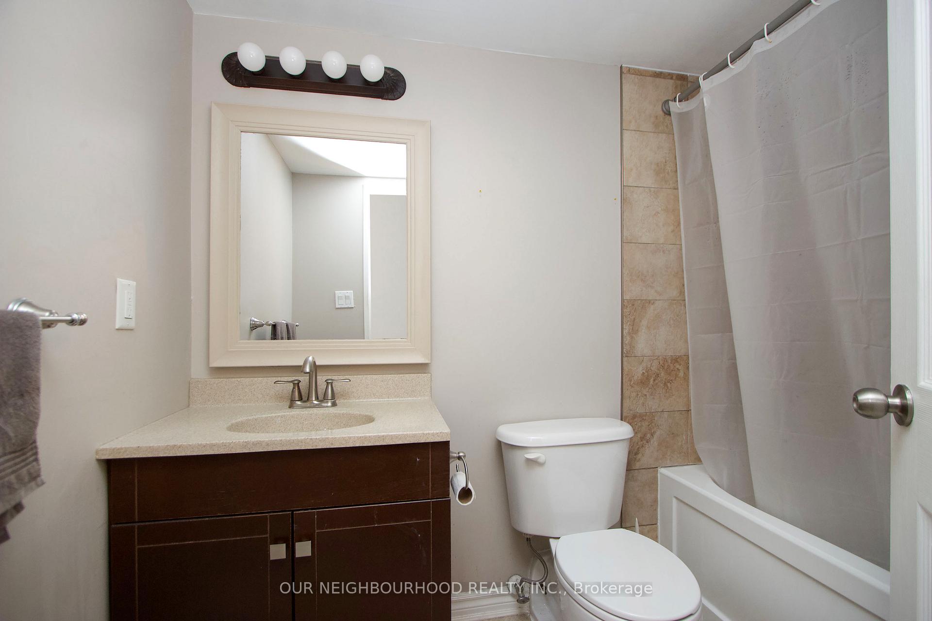 Photo 9 of Unit 17, 43 Taunton Road E, Oshawa, Centennial — HOMEH