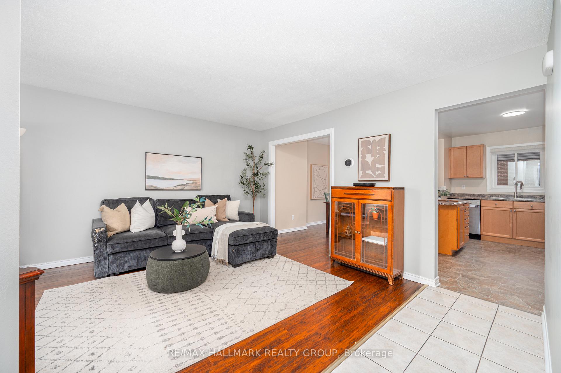 Photo 3 of Unit 1, 3150 Fenmore Street, Ottawa, Blossom Park/Kemp Park/Findlay Creek — HOMEH