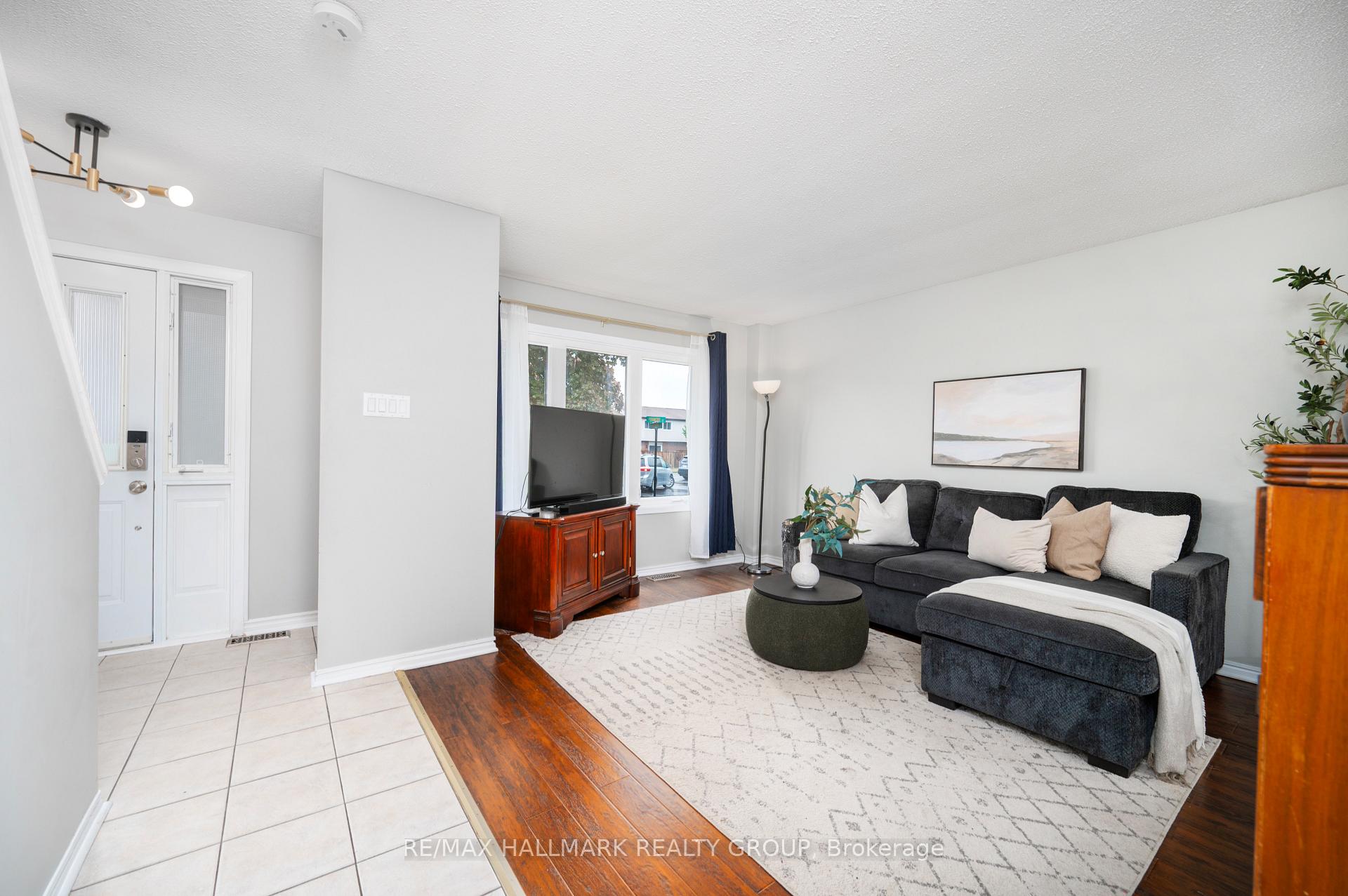 Photo 4 of Unit 1, 3150 Fenmore Street, Ottawa, Blossom Park/Kemp Park/Findlay Creek — HOMEH