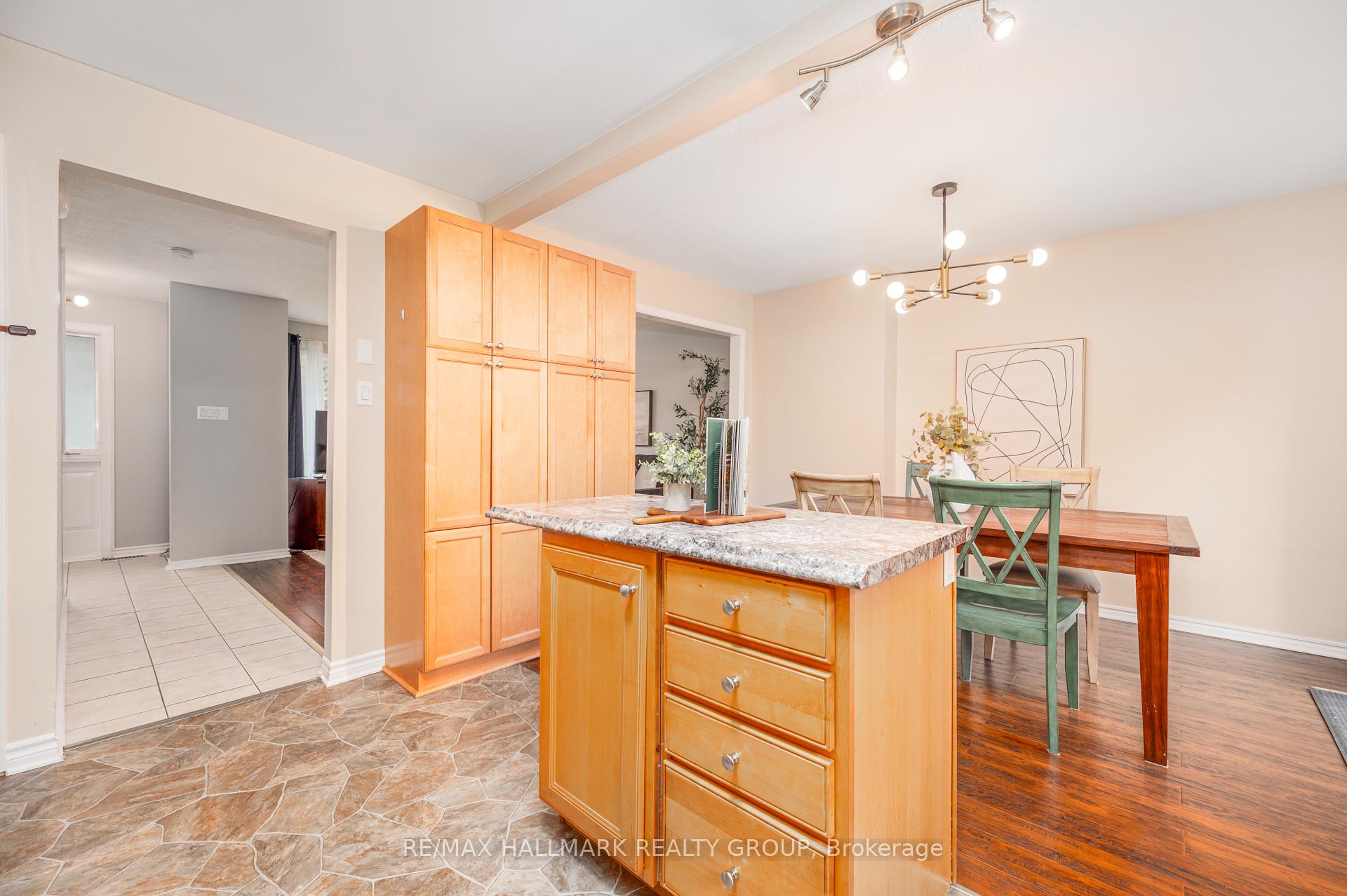 Photo 10 of Unit 1, 3150 Fenmore Street, Ottawa, Blossom Park/Kemp Park/Findlay Creek — HOMEH
