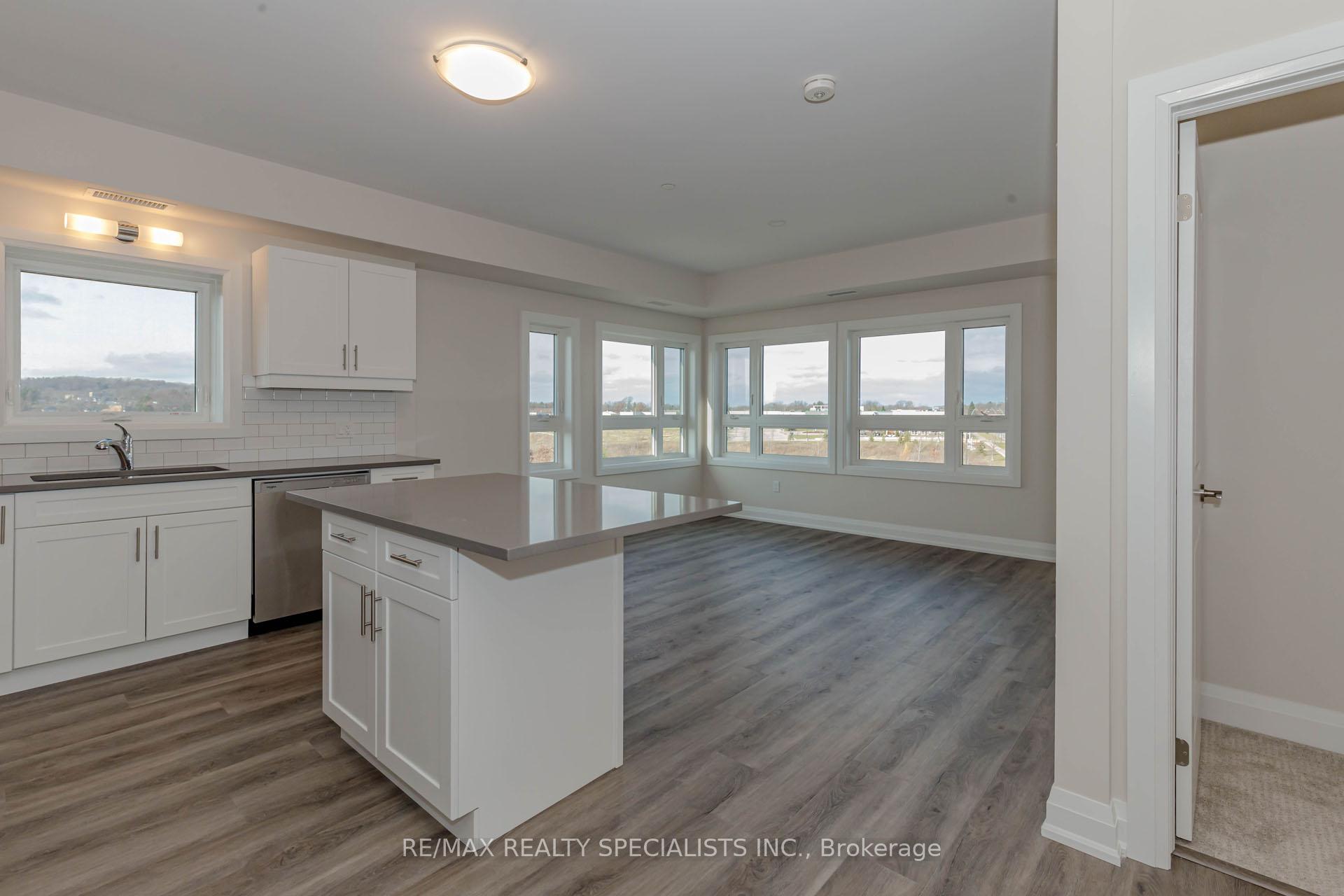 Photo 30 of Unit 313, 118 Summersides Boulevard, Pelham, Fonthill — HOMEH