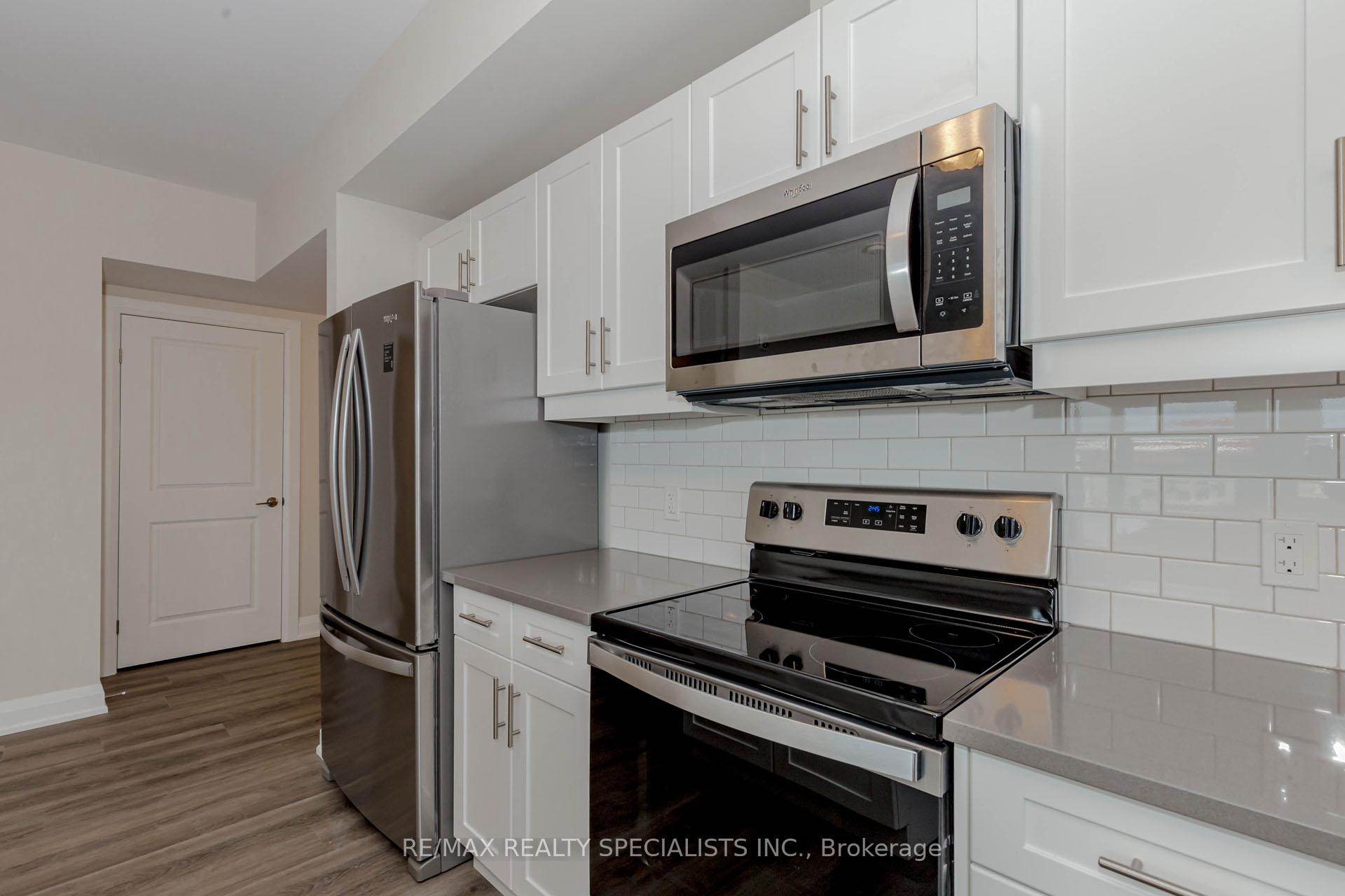 Photo 14 of Unit 313, 118 Summersides Boulevard, Pelham, Fonthill — HOMEH