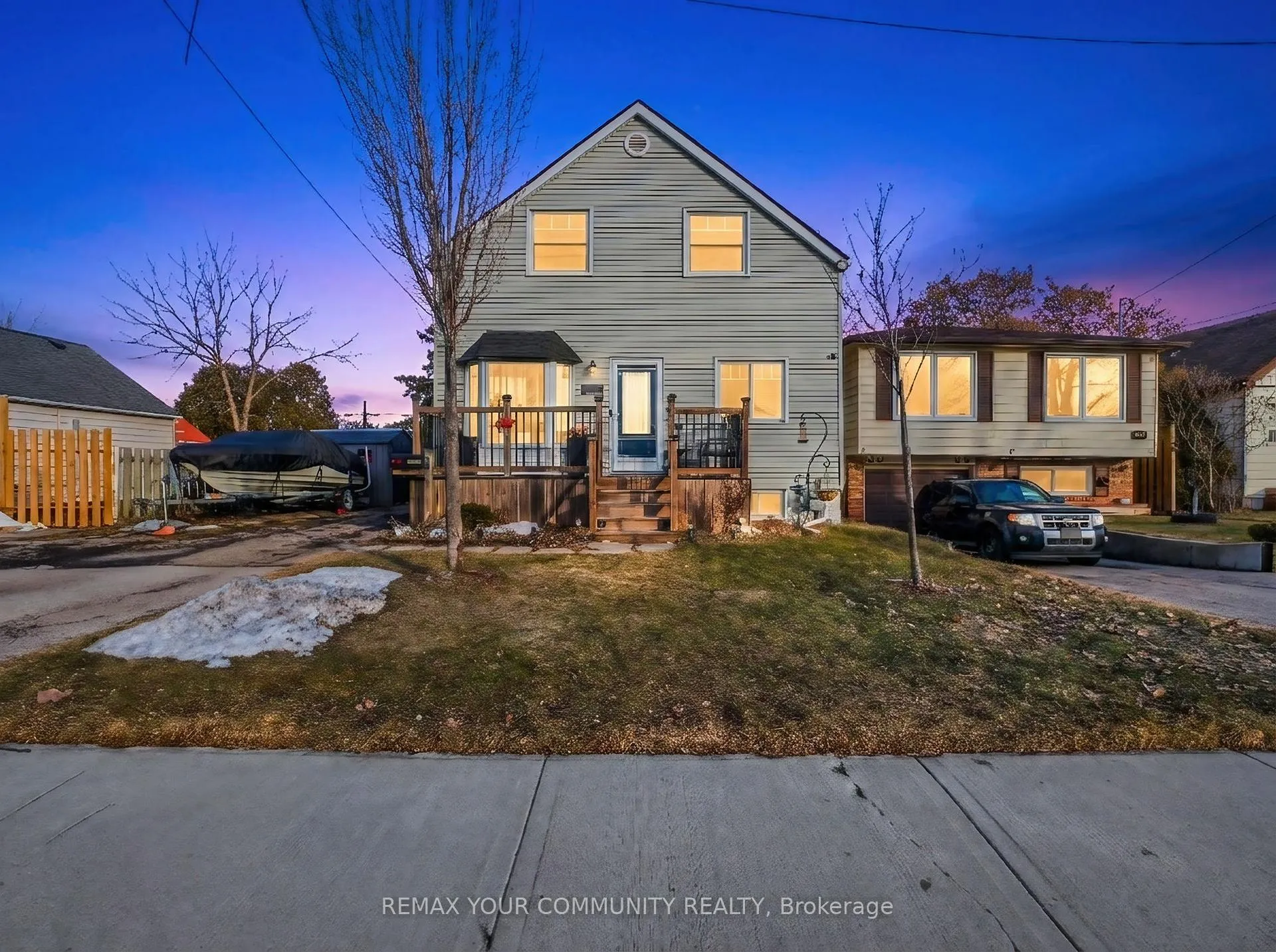 Front of 420 Waverly Street