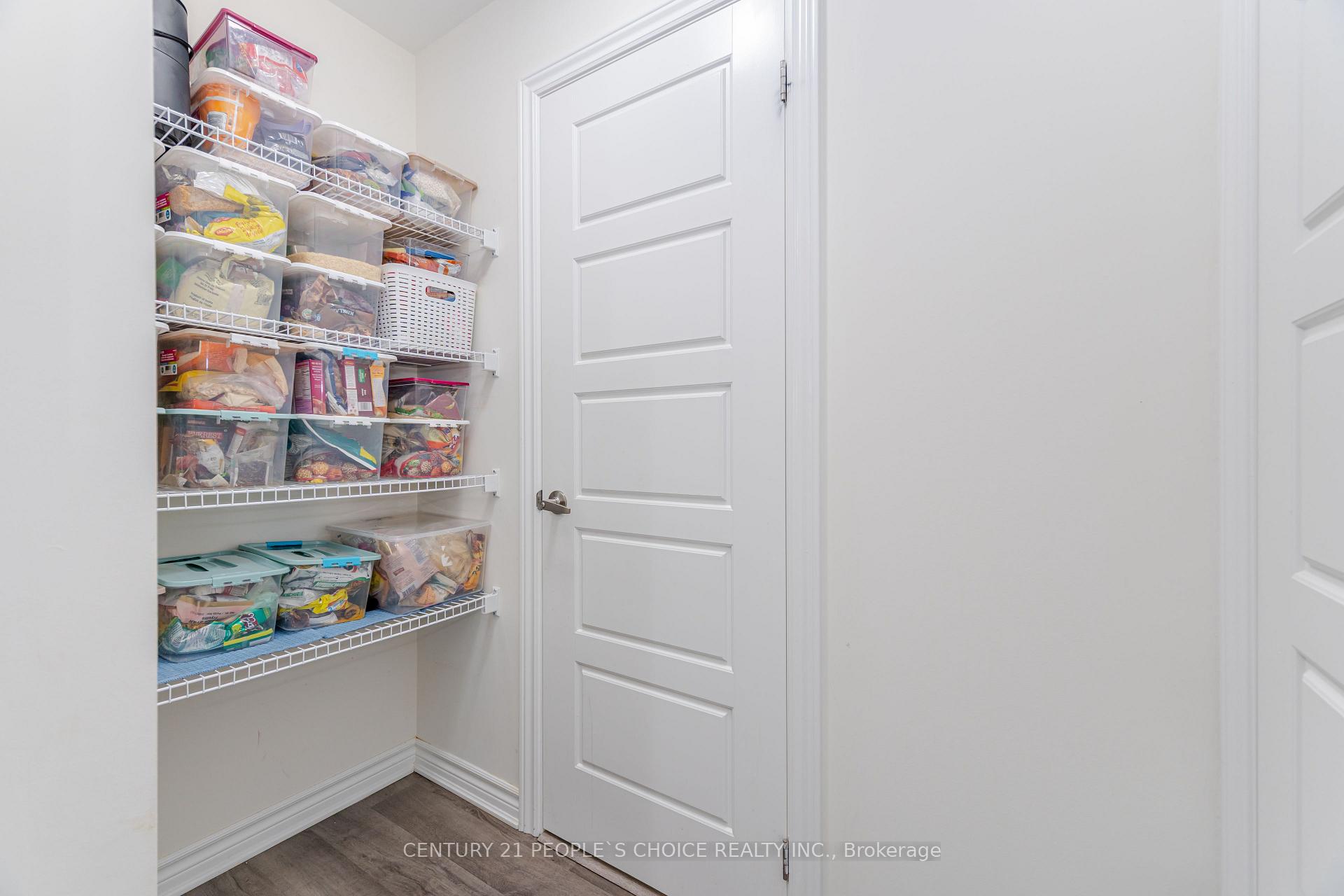 Photo 16 of Unit 504, 1034 Reflection Place, Pickering, Rural Pickering — HOMEH
