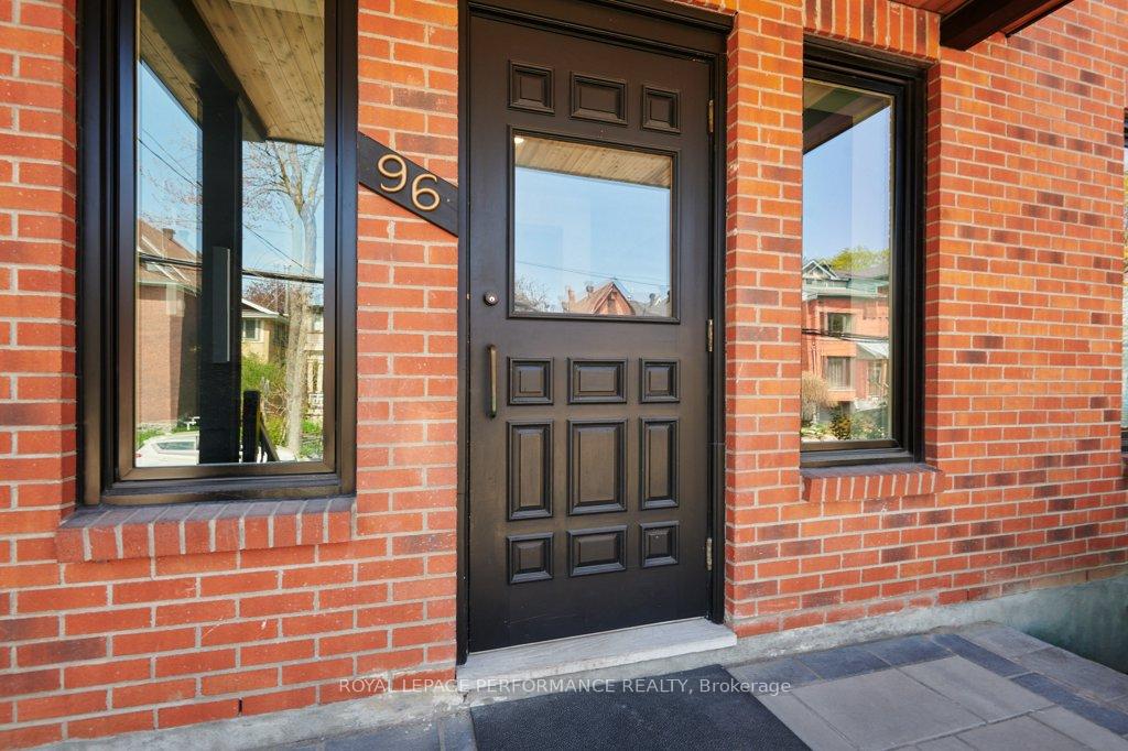 Photo 5 of Unit 2, 96 Frank Street, Ottawa, Ottawa Centre/Golden Triangle — HOMEH