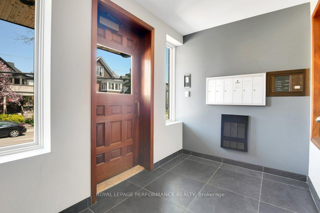 Photo 6 of Unit 2, 96 Frank Street, Ottawa, Ottawa Centre/Golden Triangle — HOMEH