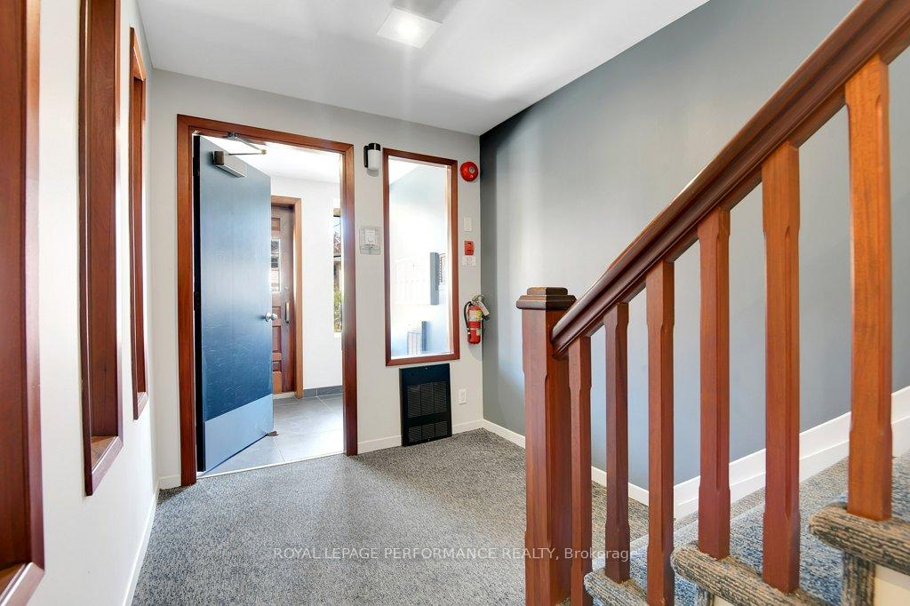 Photo 8 of Unit 2, 96 Frank Street, Ottawa, Ottawa Centre/Golden Triangle — HOMEH