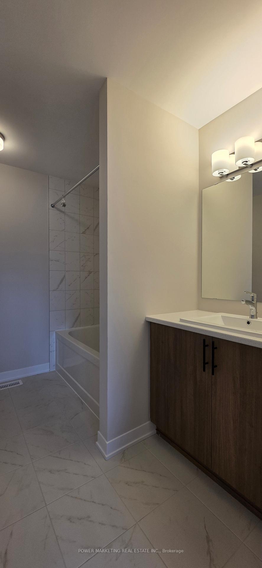 Photo 16 of 626 Expansion Road, Ottawa, Barrhaven - Half Moon Bay — HOMEH
