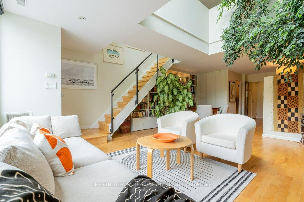 Photo 8 of Unit 201, 2012 Queen Street E, Toronto, The Beaches — HOMEH