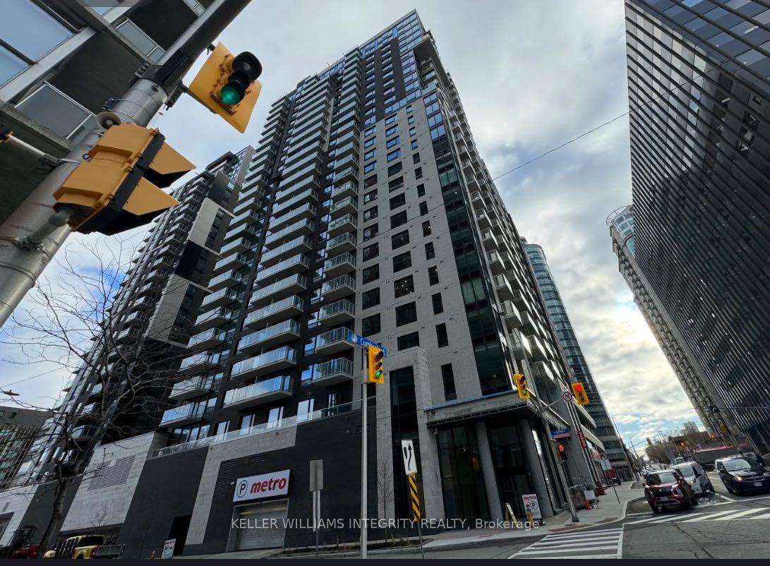 Front of Unit 1009, 180 George Street