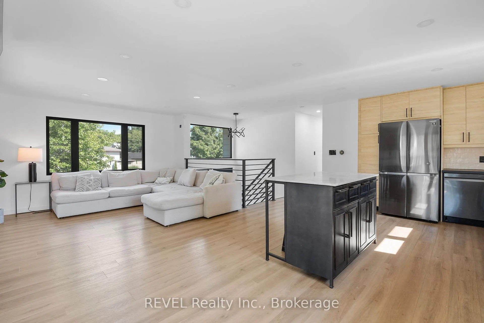 Photo 9 of 1 Samuel Court, St. Catharines, Lakeshore — HOMEH