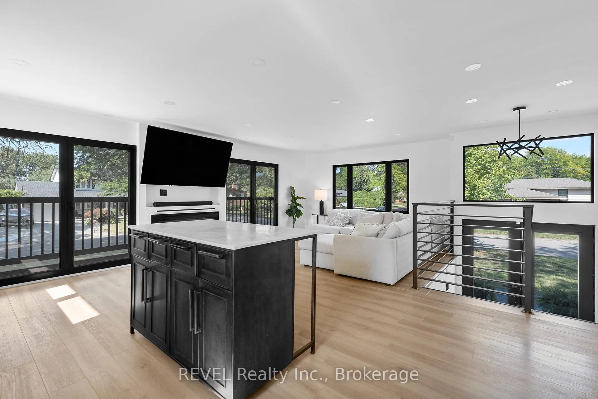Photo 10 of 1 Samuel Court, St. Catharines, Lakeshore — HOMEH